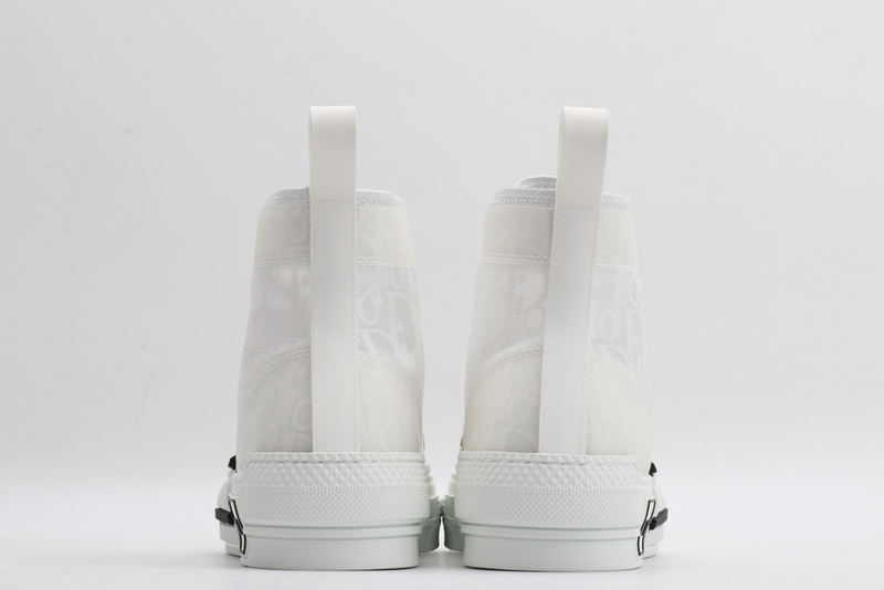 D*or high-top sneakers