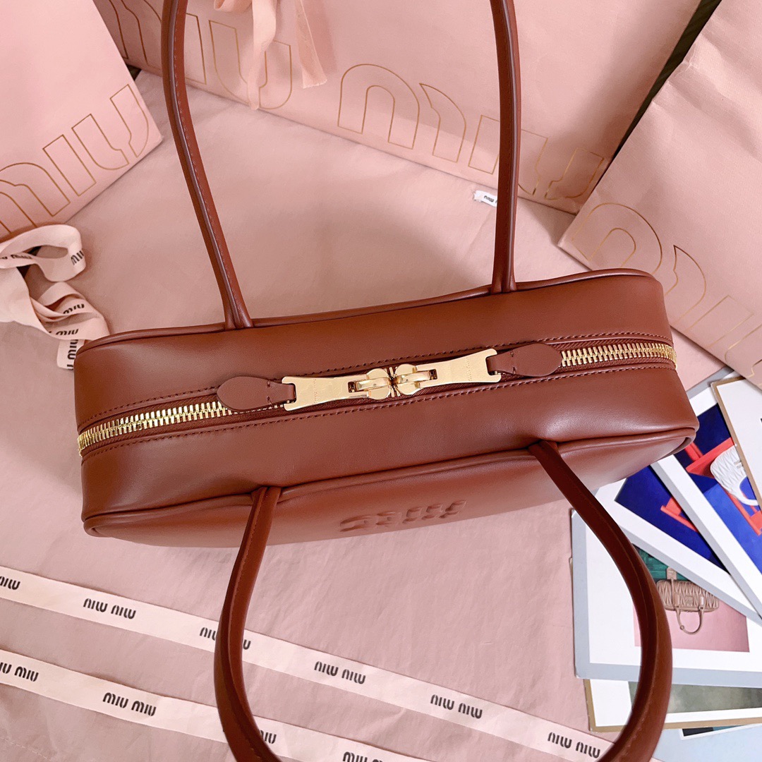 M1um1u leather top handbag-29x17x9cm