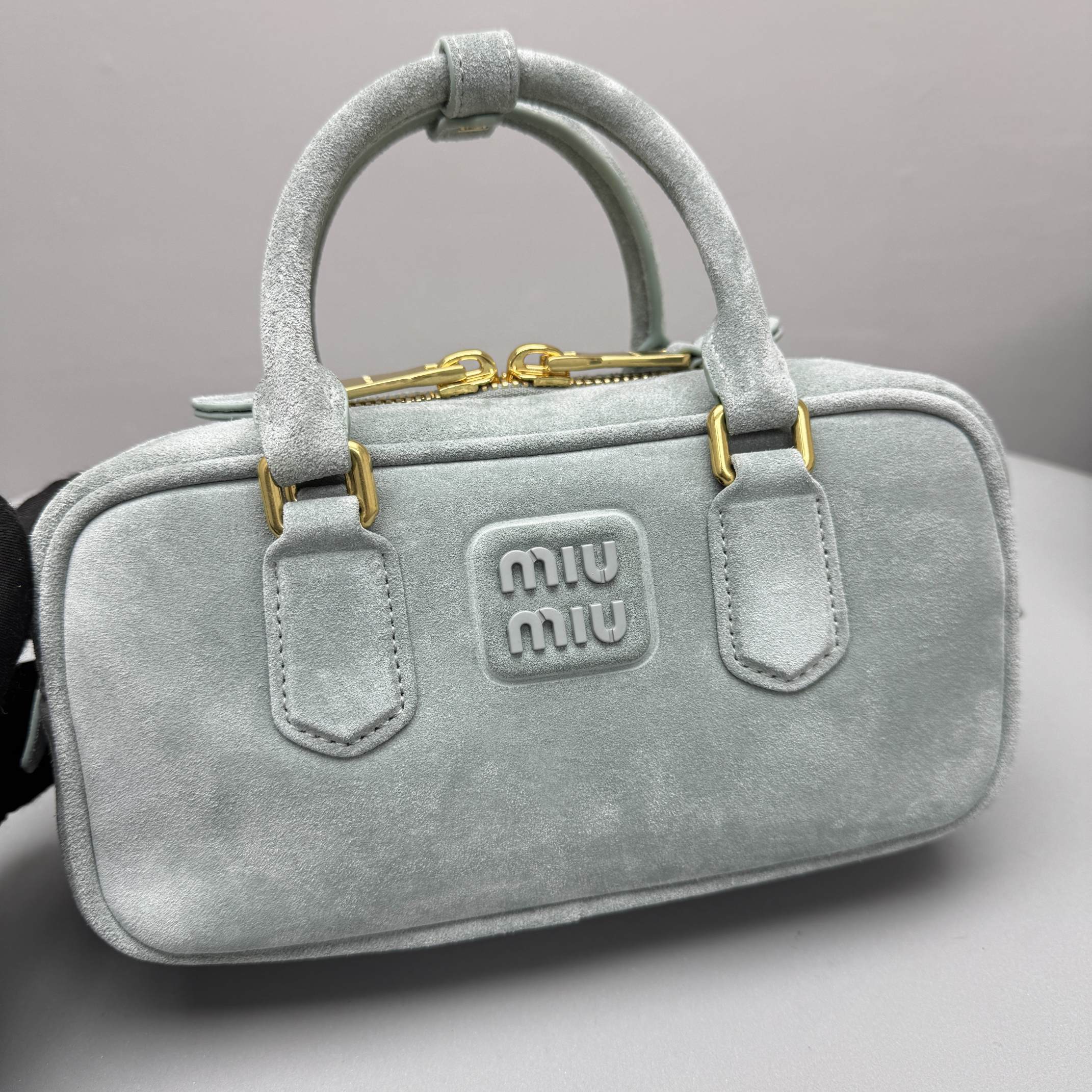 M1um1u Top Handbags-22X10.5X7.5CM