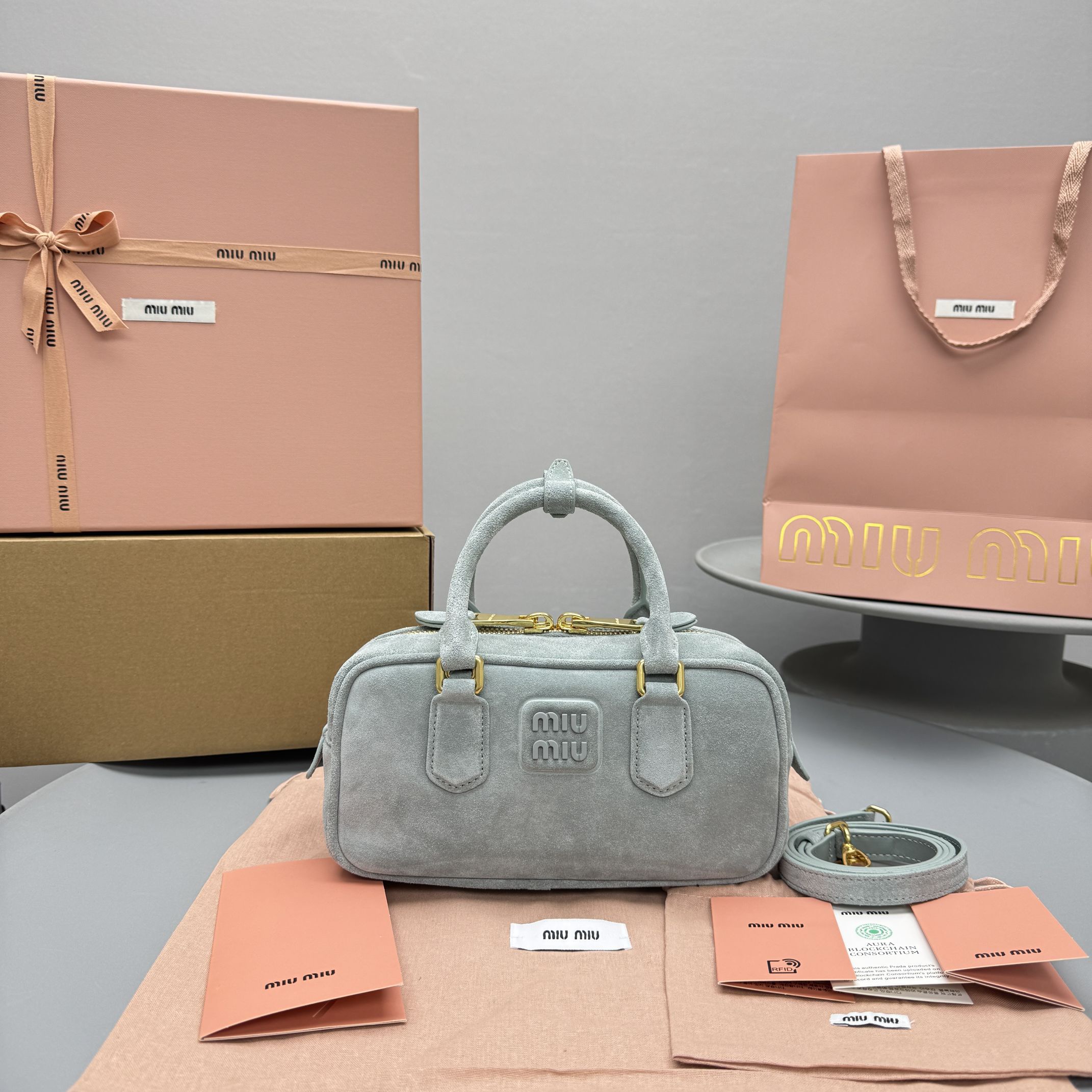 M1um1u Top Handbags-22X10.5X7.5CM