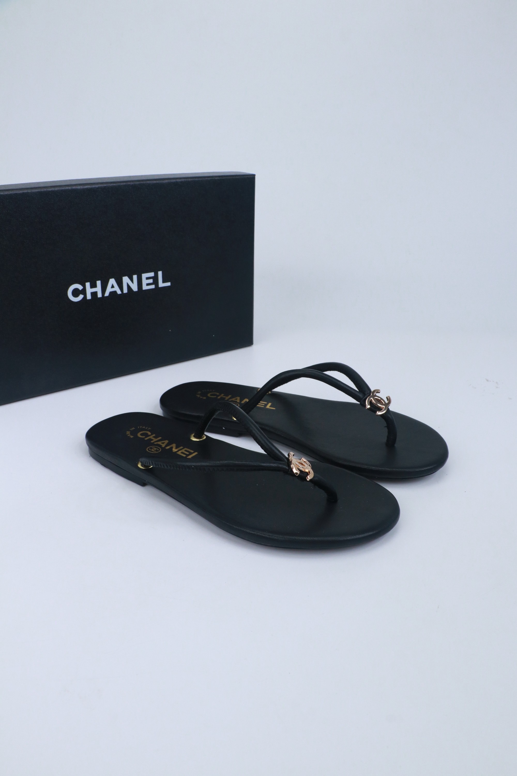 Ch@nel Slides
