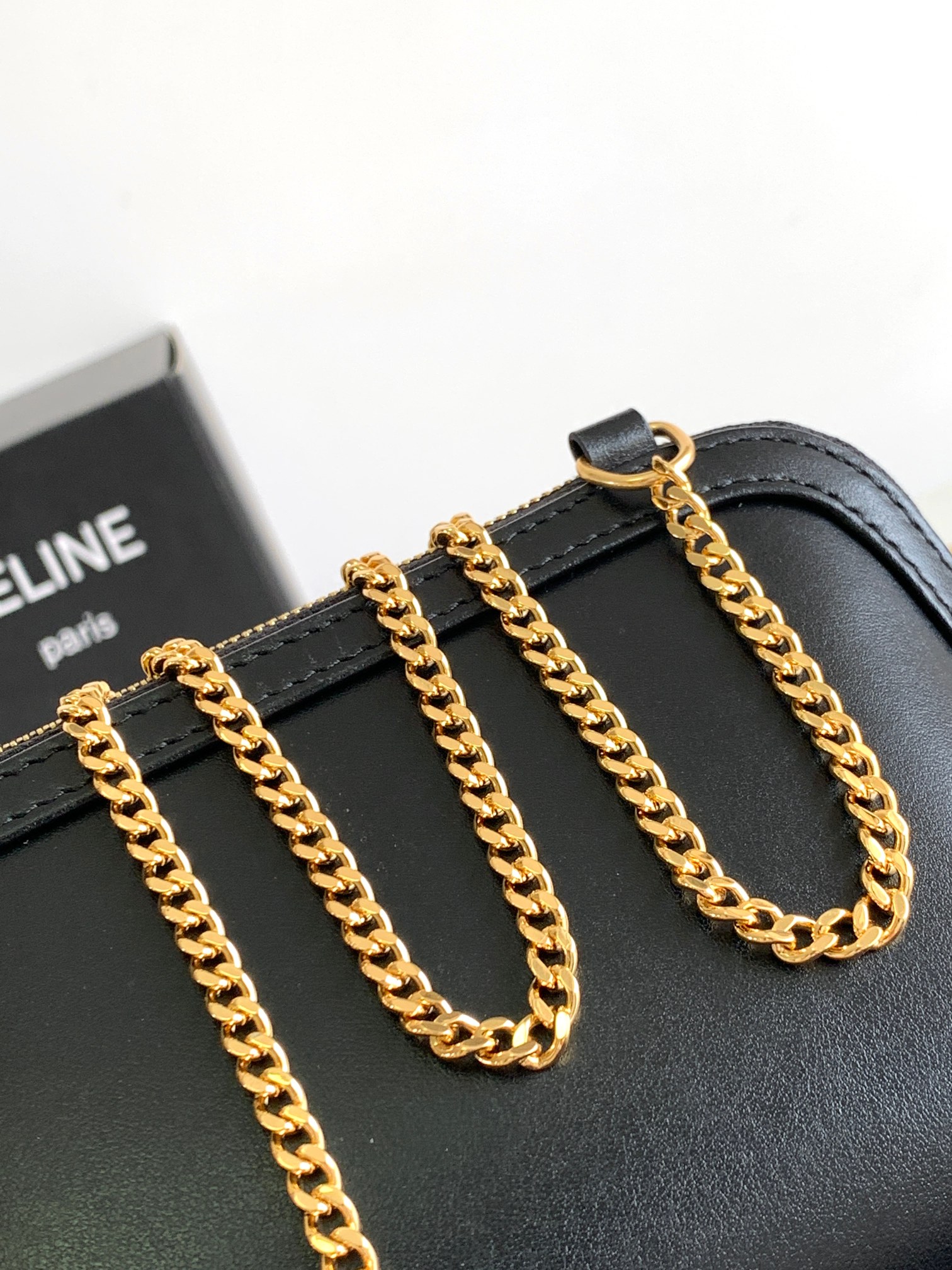 Celin Triomphe Shell Bag-16 X 11X 8CM