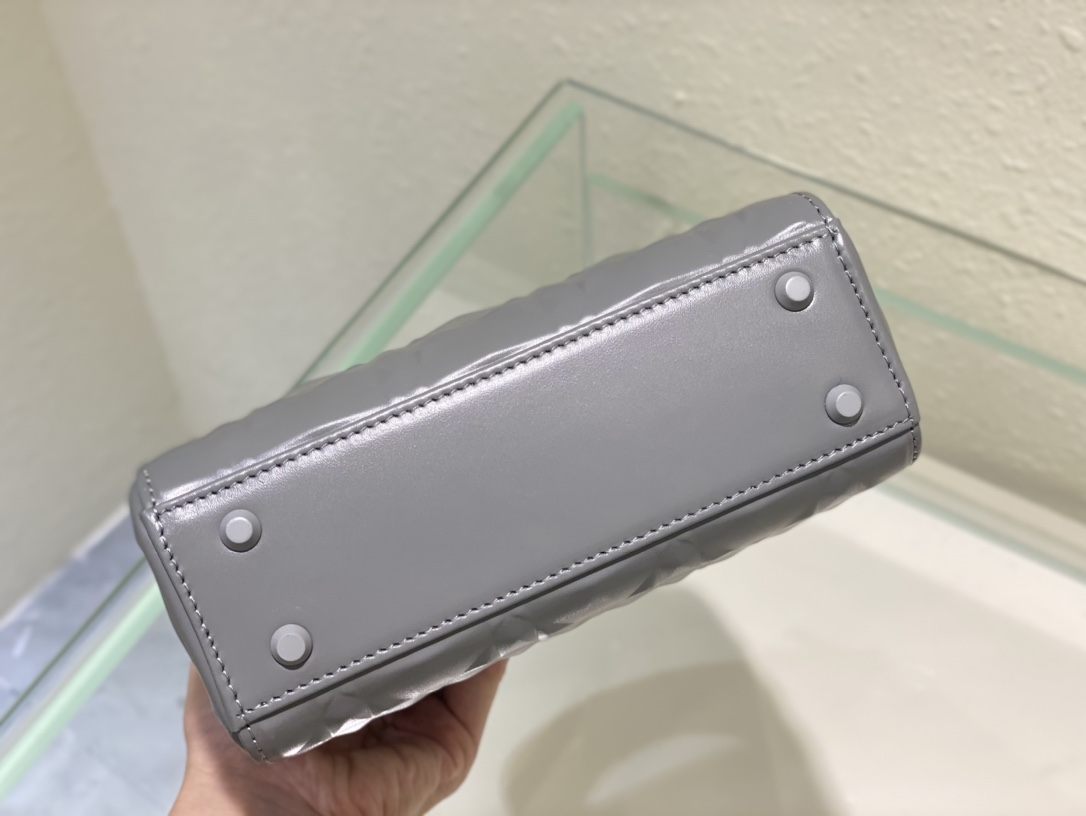 lady D*or bag-17cm