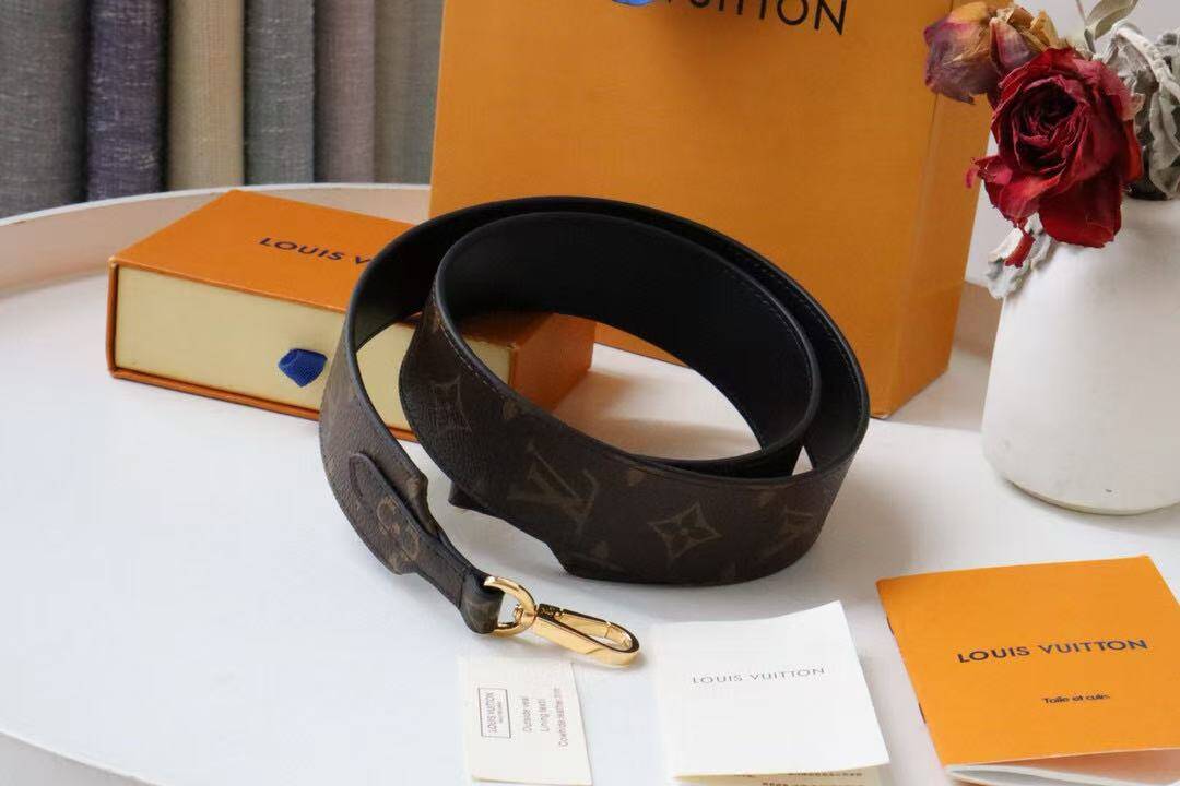 L0vis Vvtt0n Straps
