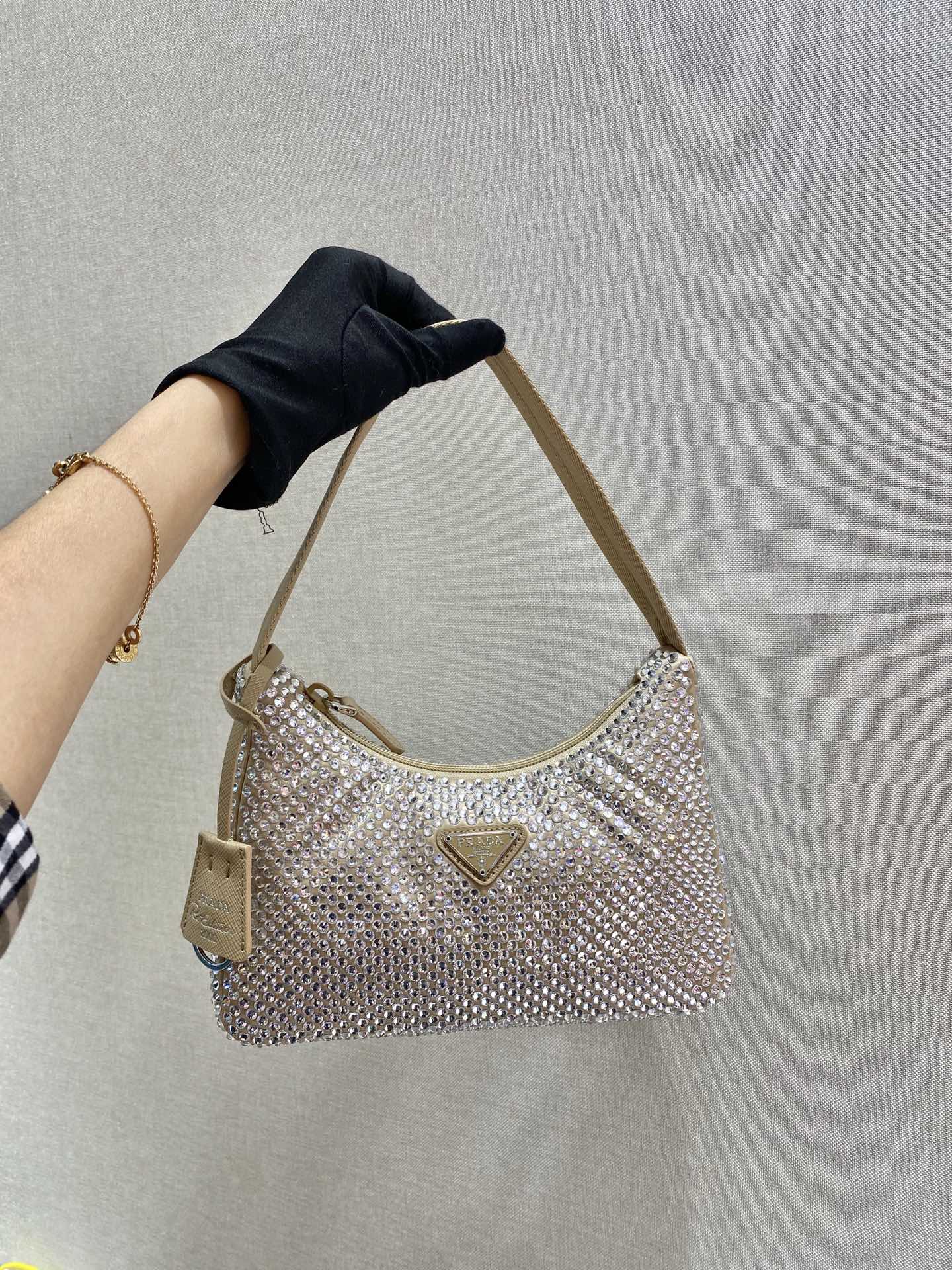 Pra*a nylon 1ne515 hobo bag-23*14*5cm