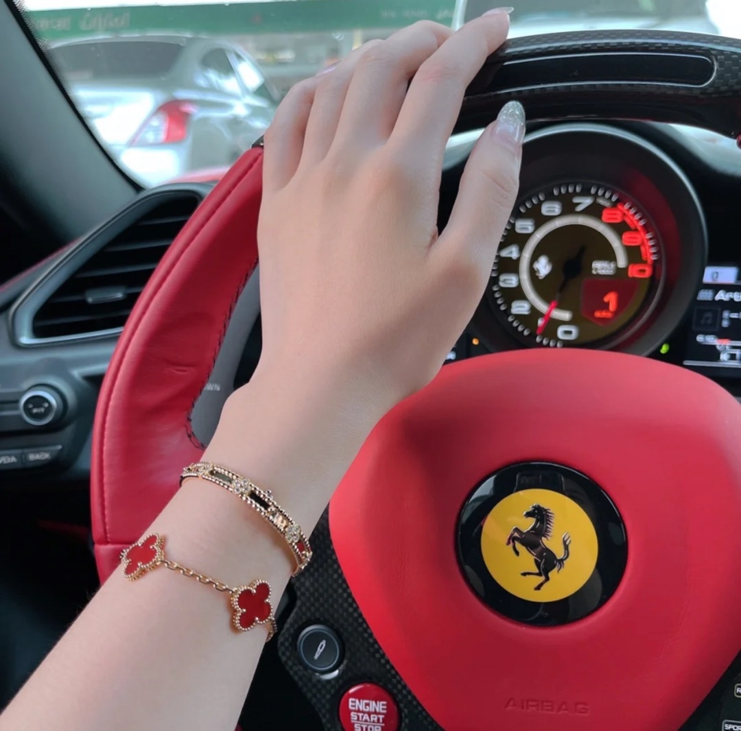 VCA Bracelet
