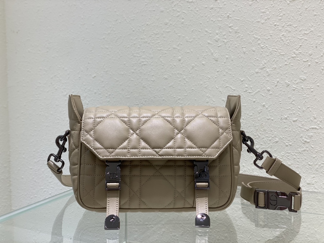 D*or camp bag-23×15×8cm