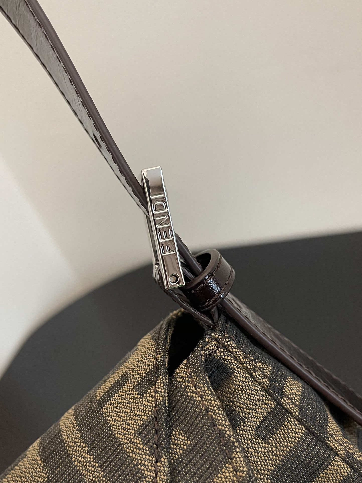 F**di vintage handbags-25x17x13cm
