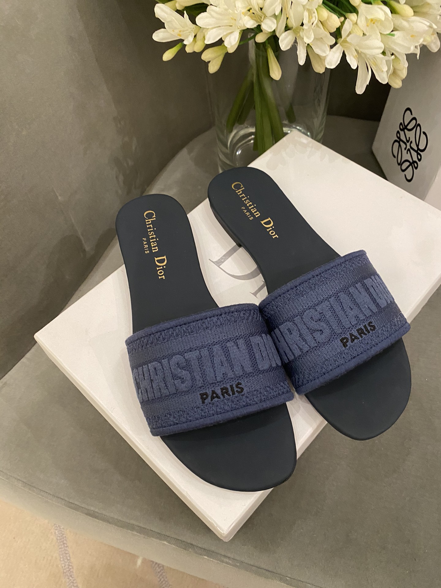 D*or slippers
