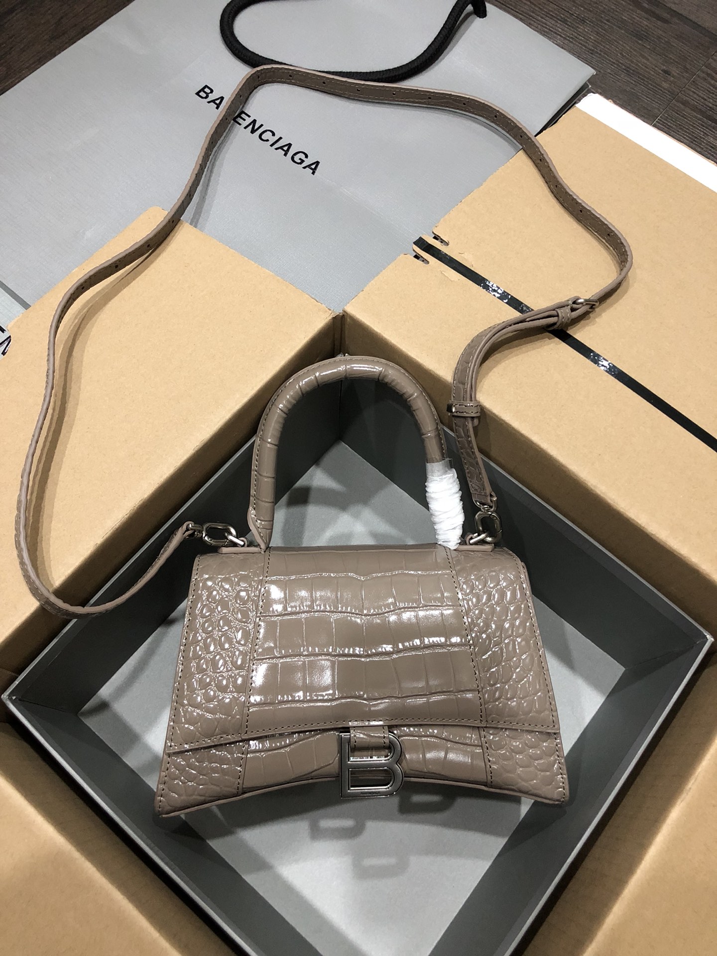 Ba*len*cia*ga hourglass bag-23x10x24cm
