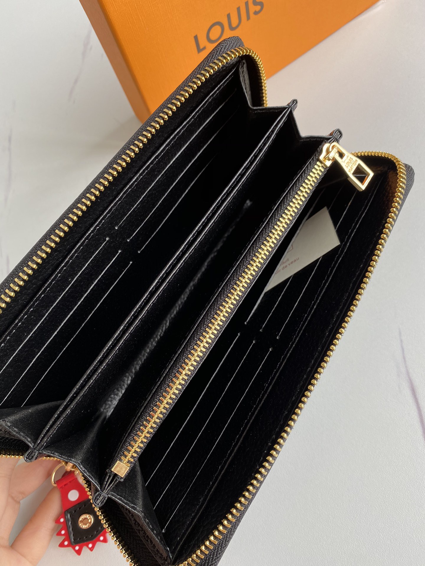 L0vis Vvtt0n Monogram Empreinte Zippy Wallet -19*10CM