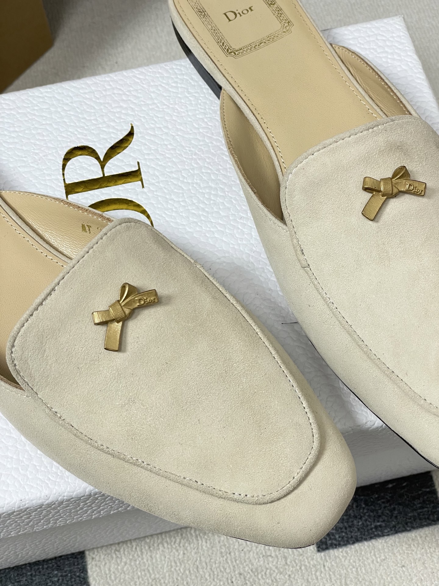 D10r Baby Bow Mule