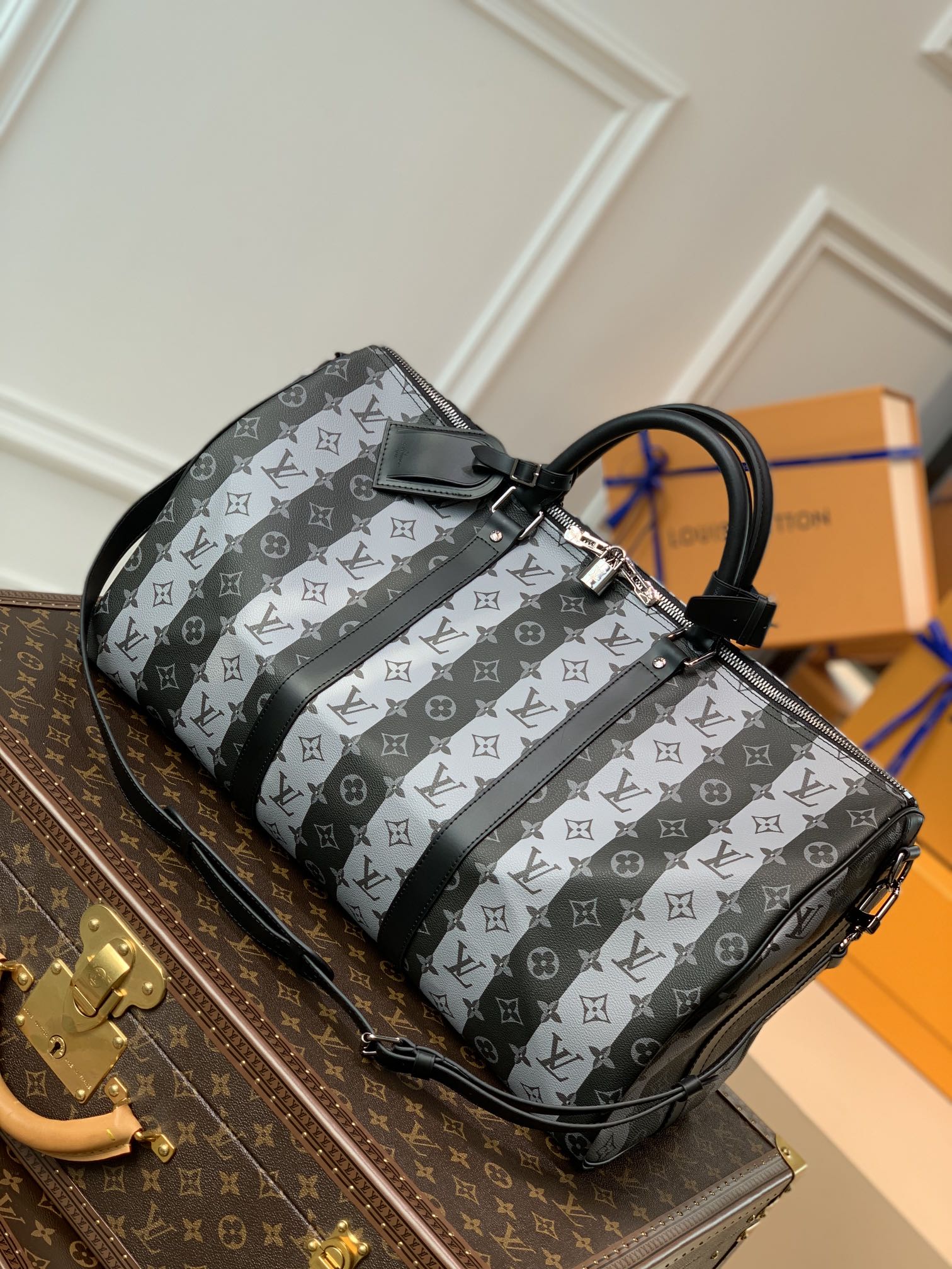 l0*is V*t0n keepall 50