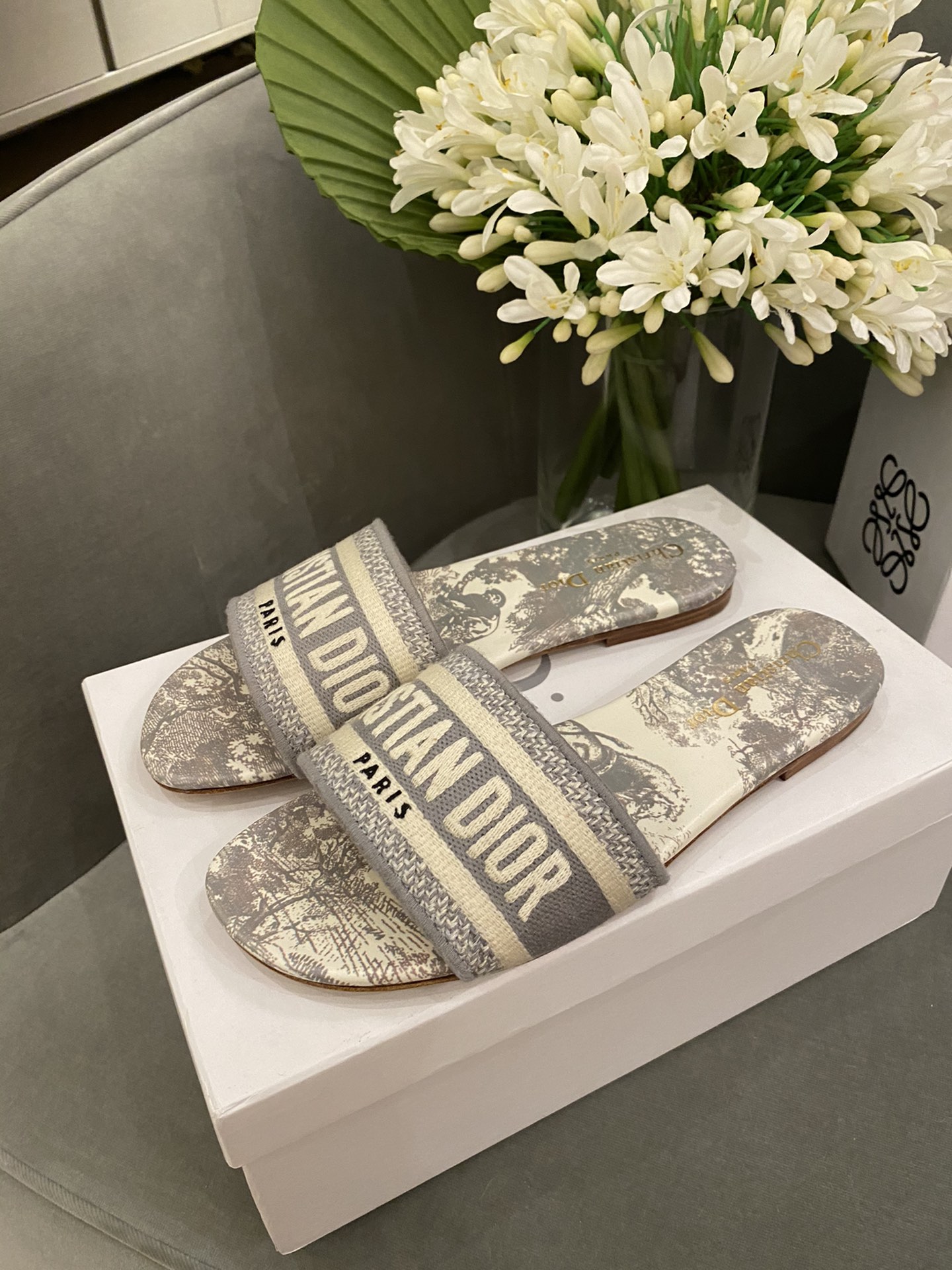 D*or slippers