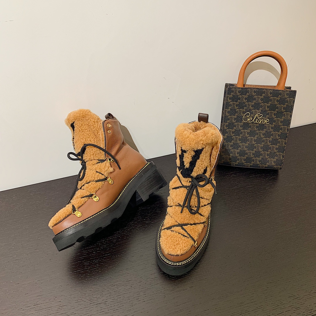 l0*is V*t0n boots