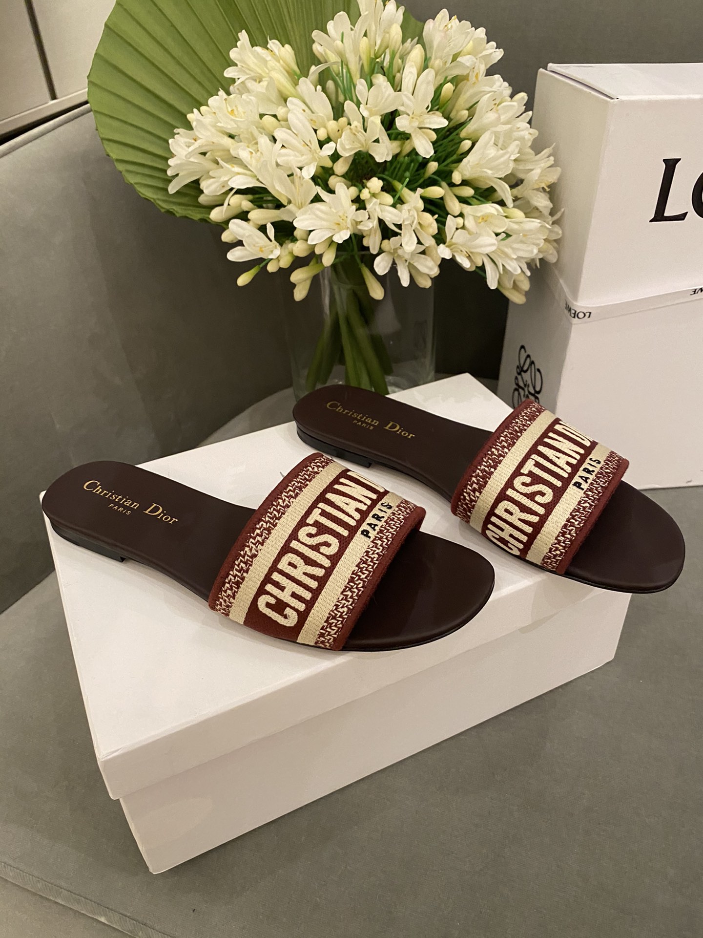 D*or slippers