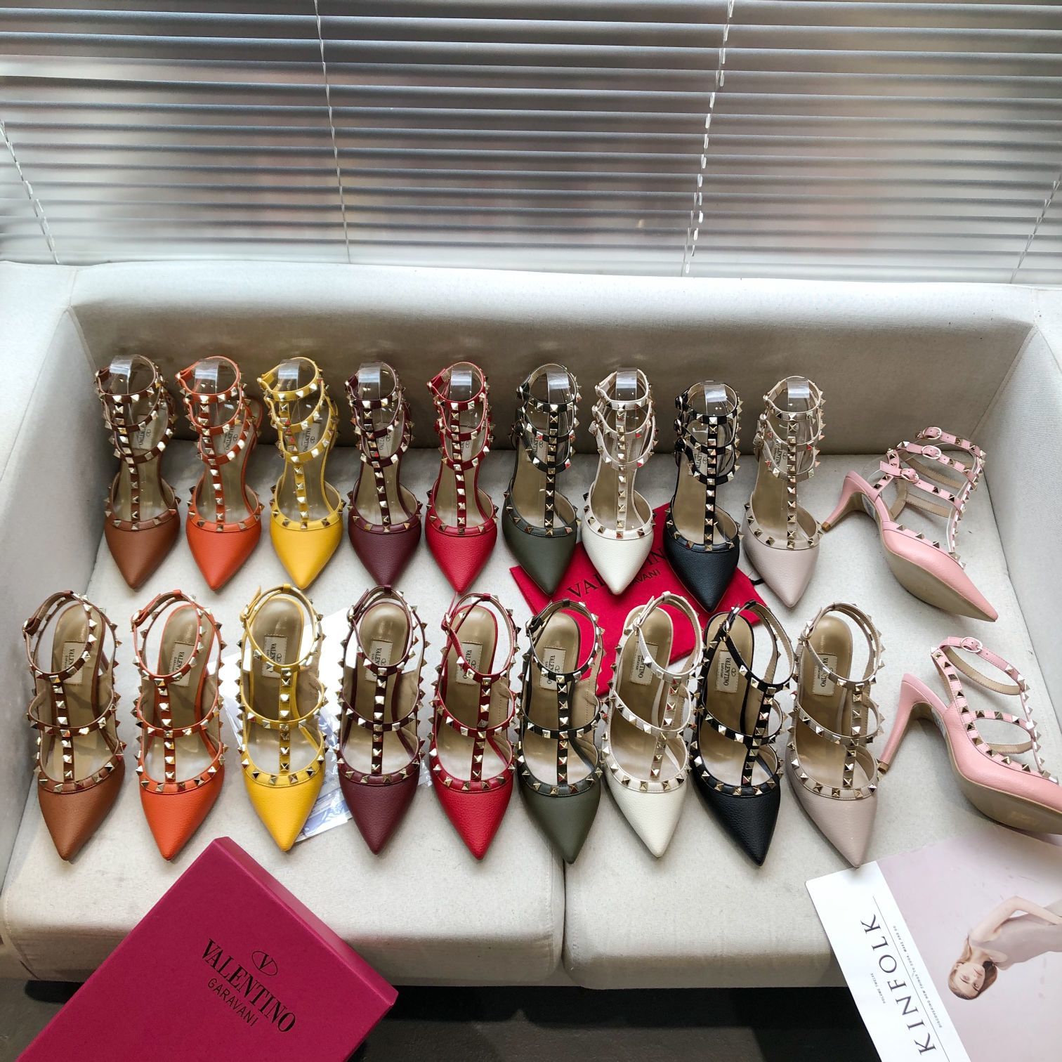 Va1e*ntin0 heels-patent leather-9.5cm