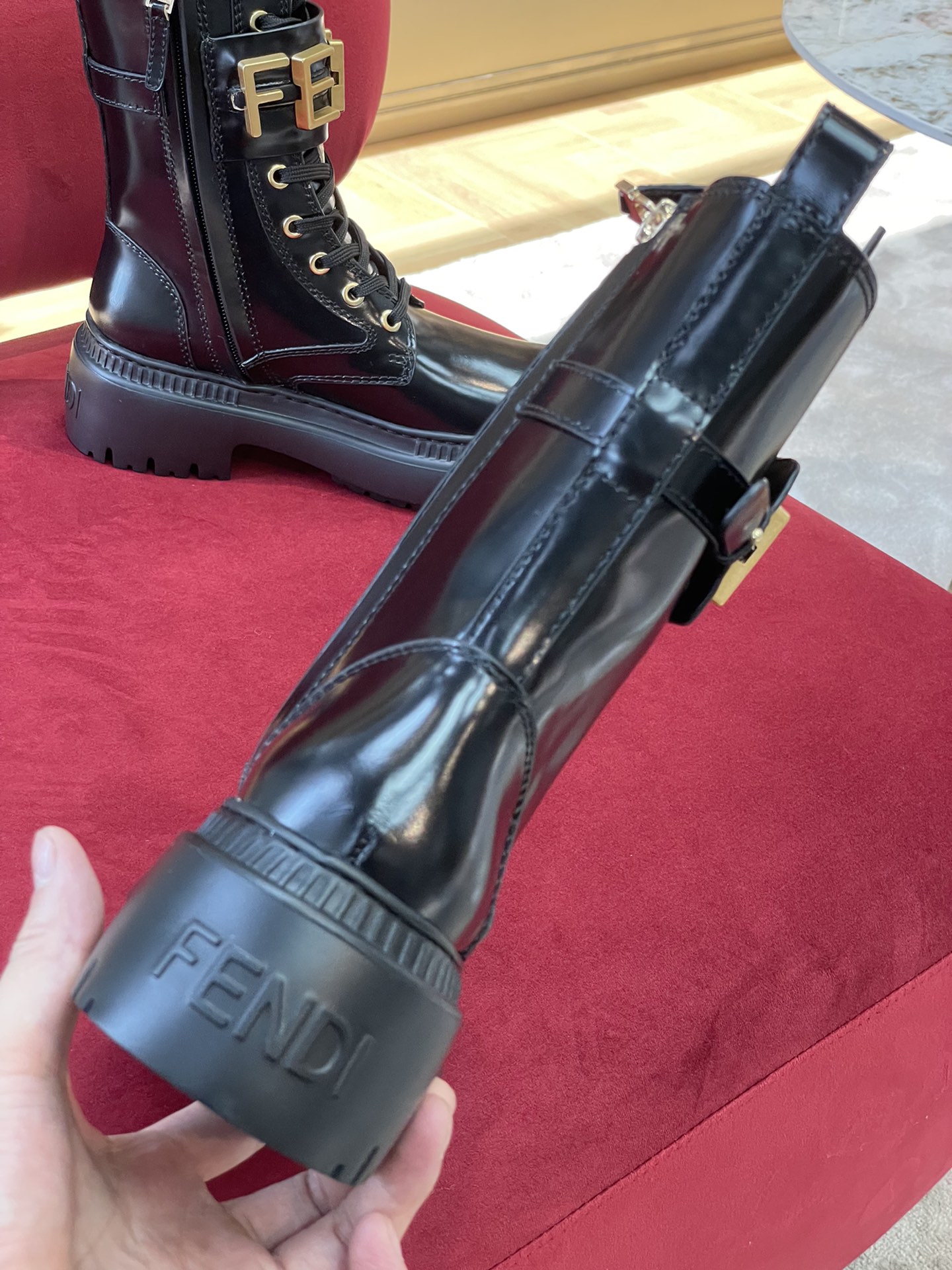 F**di boots