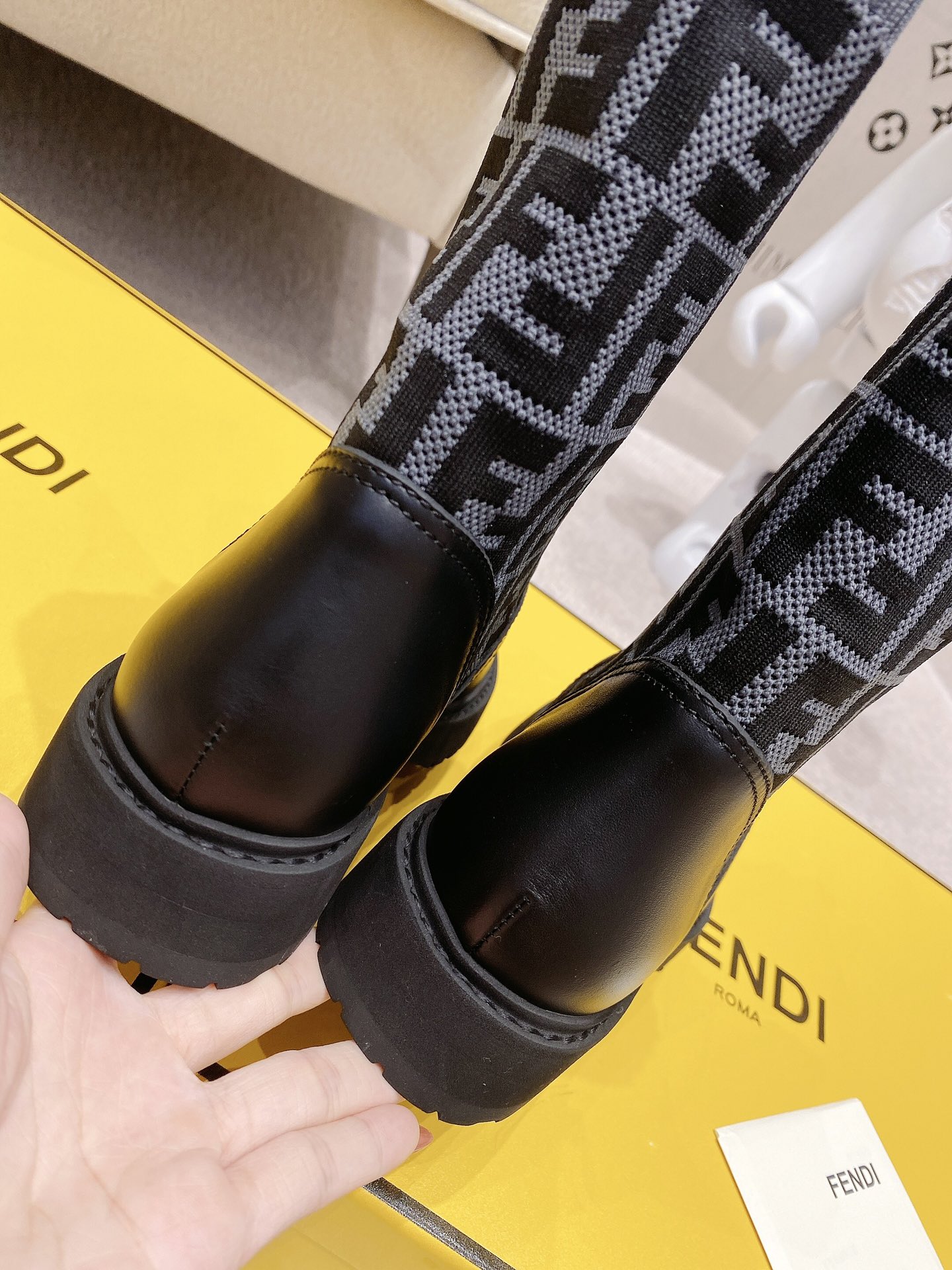 F**di boots