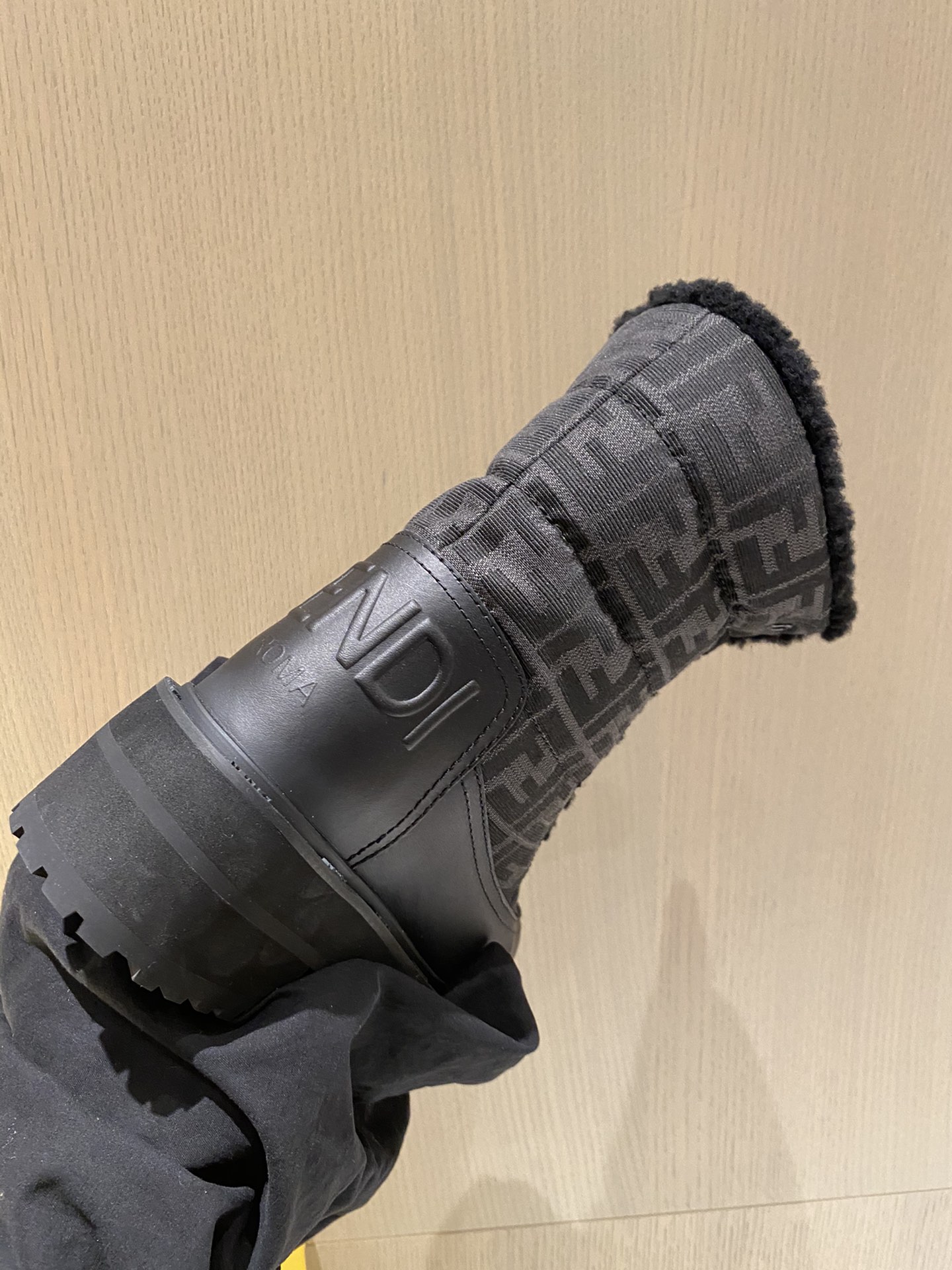 F**di boots