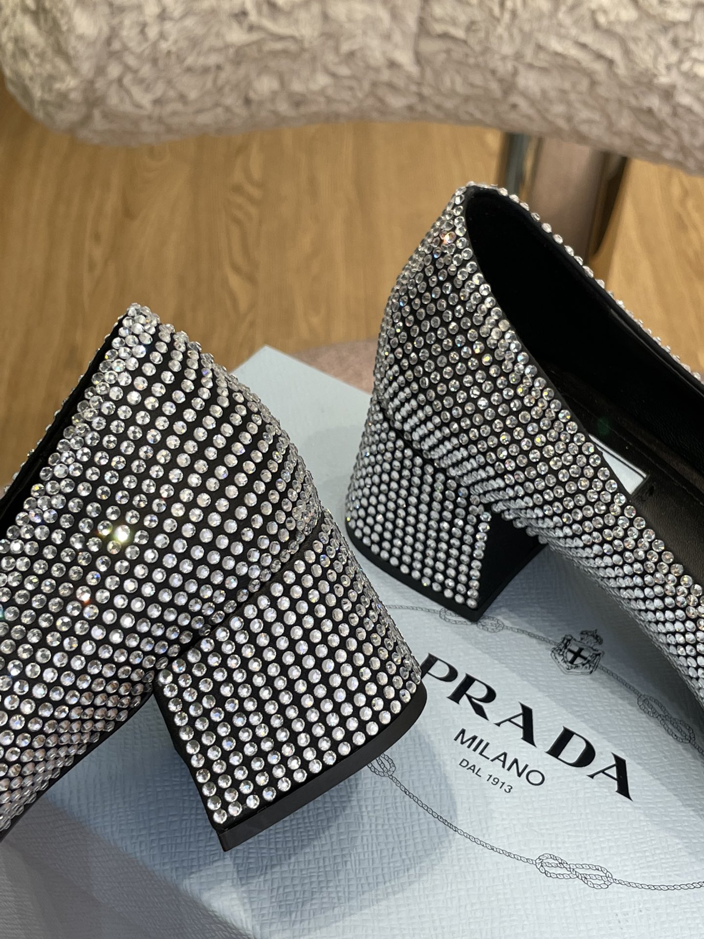 Pra*a loafers 2022ss