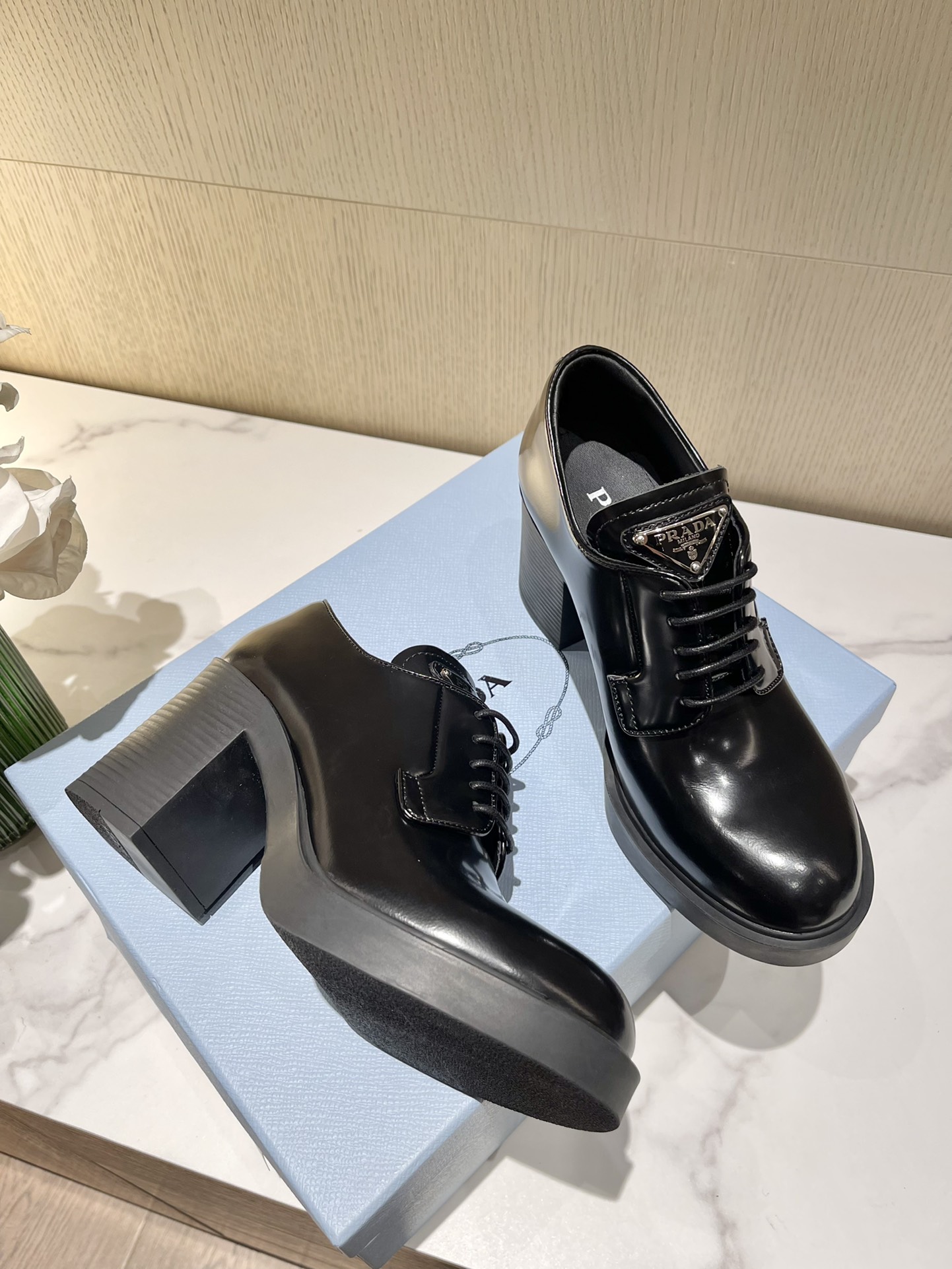 Pra*a loafers 2022ss