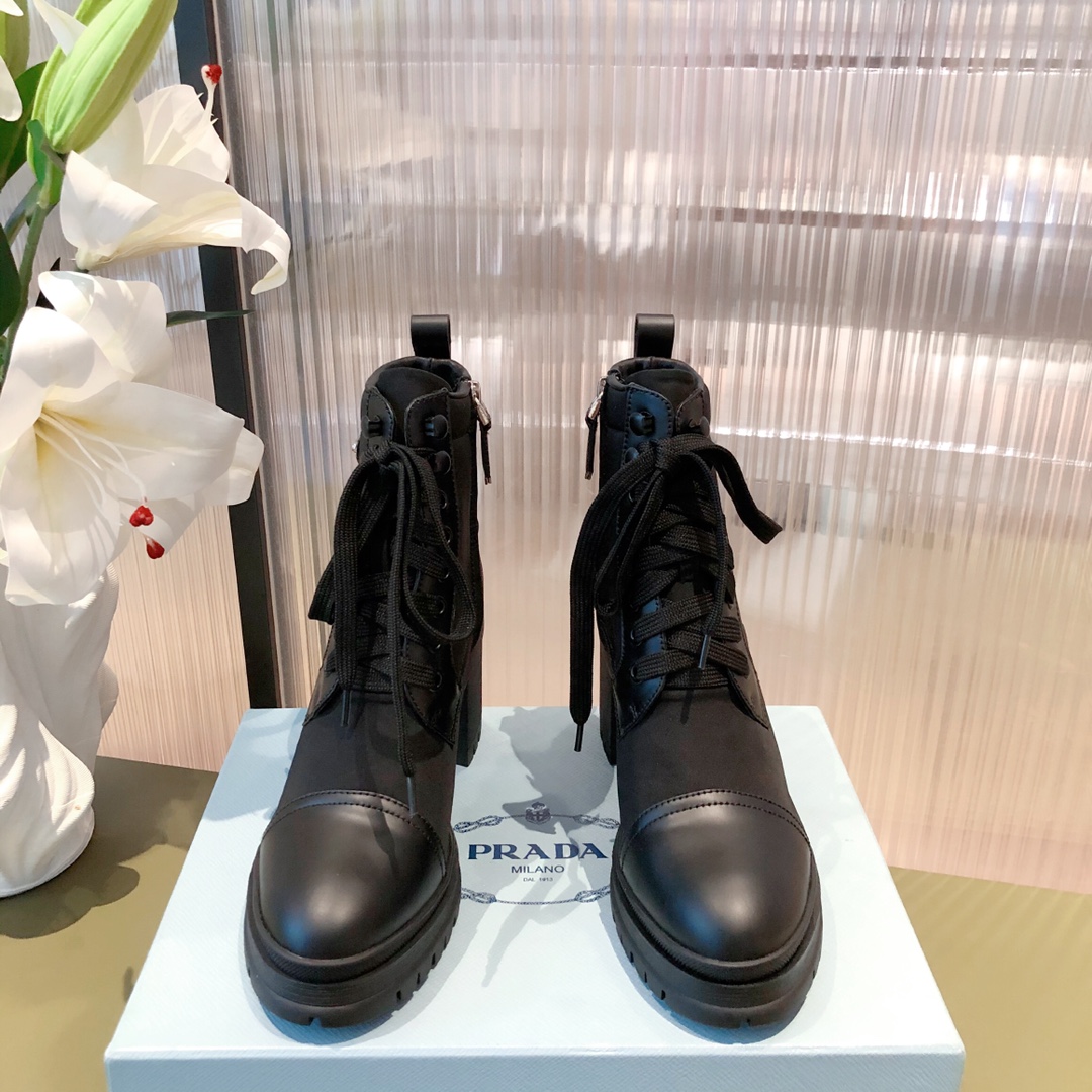 Pra*a boots 2011ss