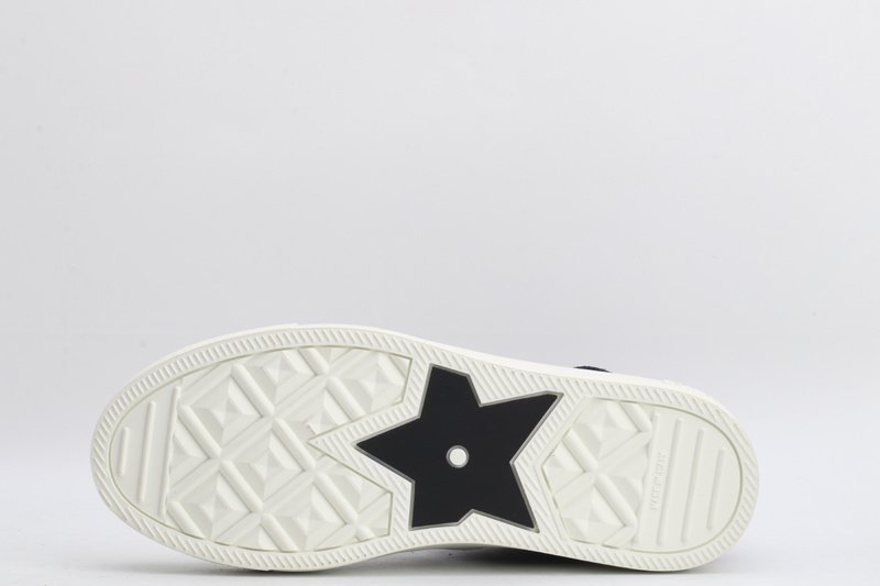 D*or high-top sneakers