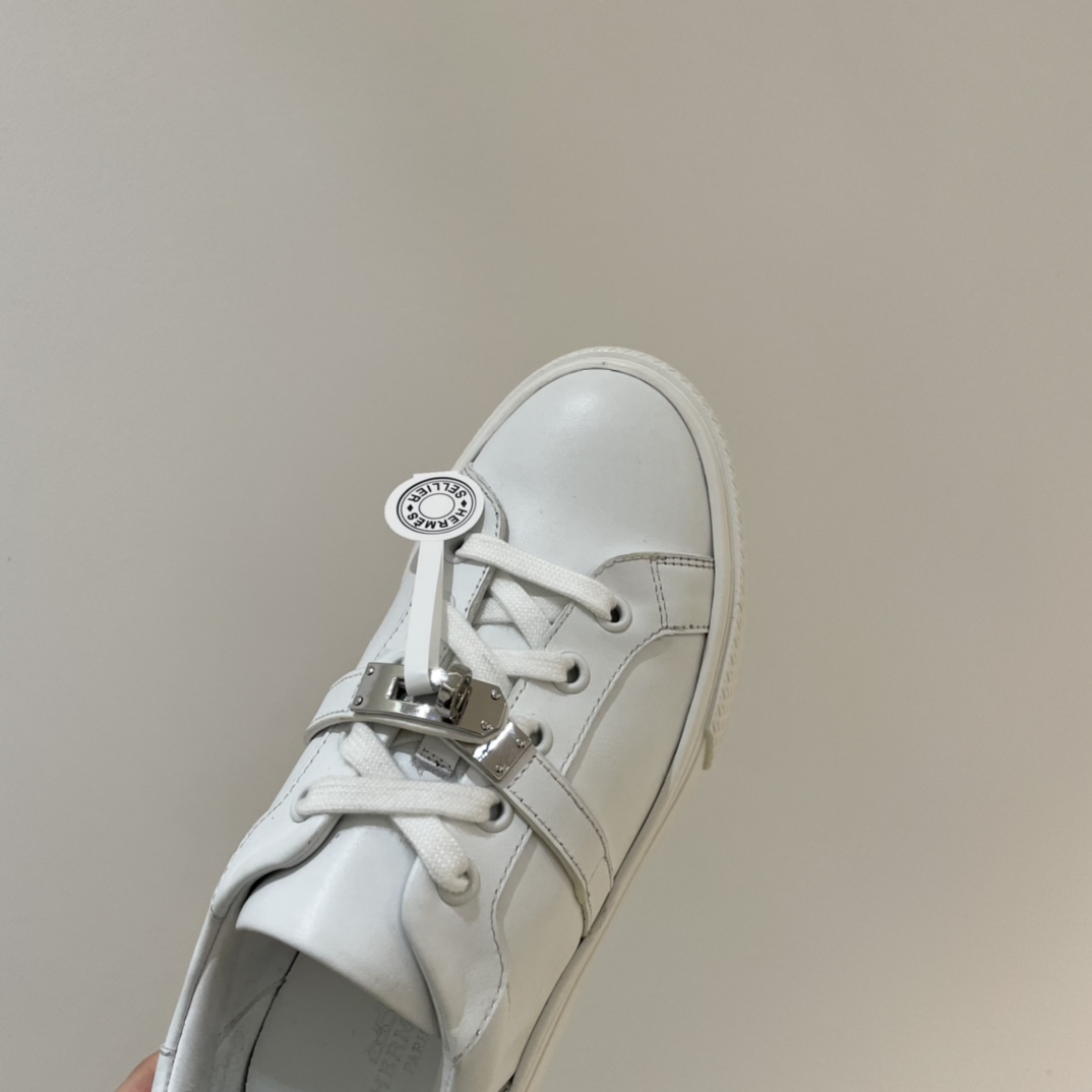 H**mes sneakers