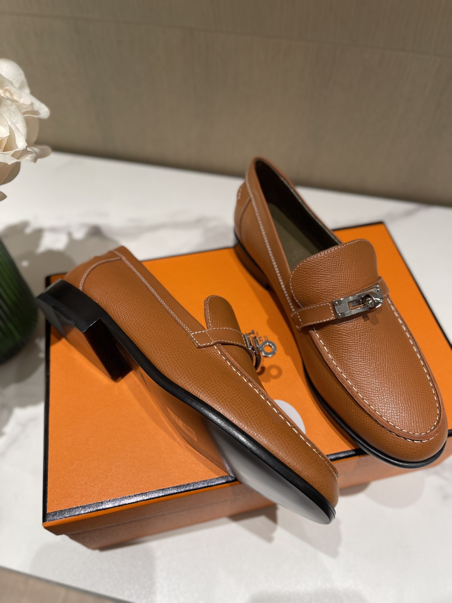 H**mes loafers(eu35-eu40)
