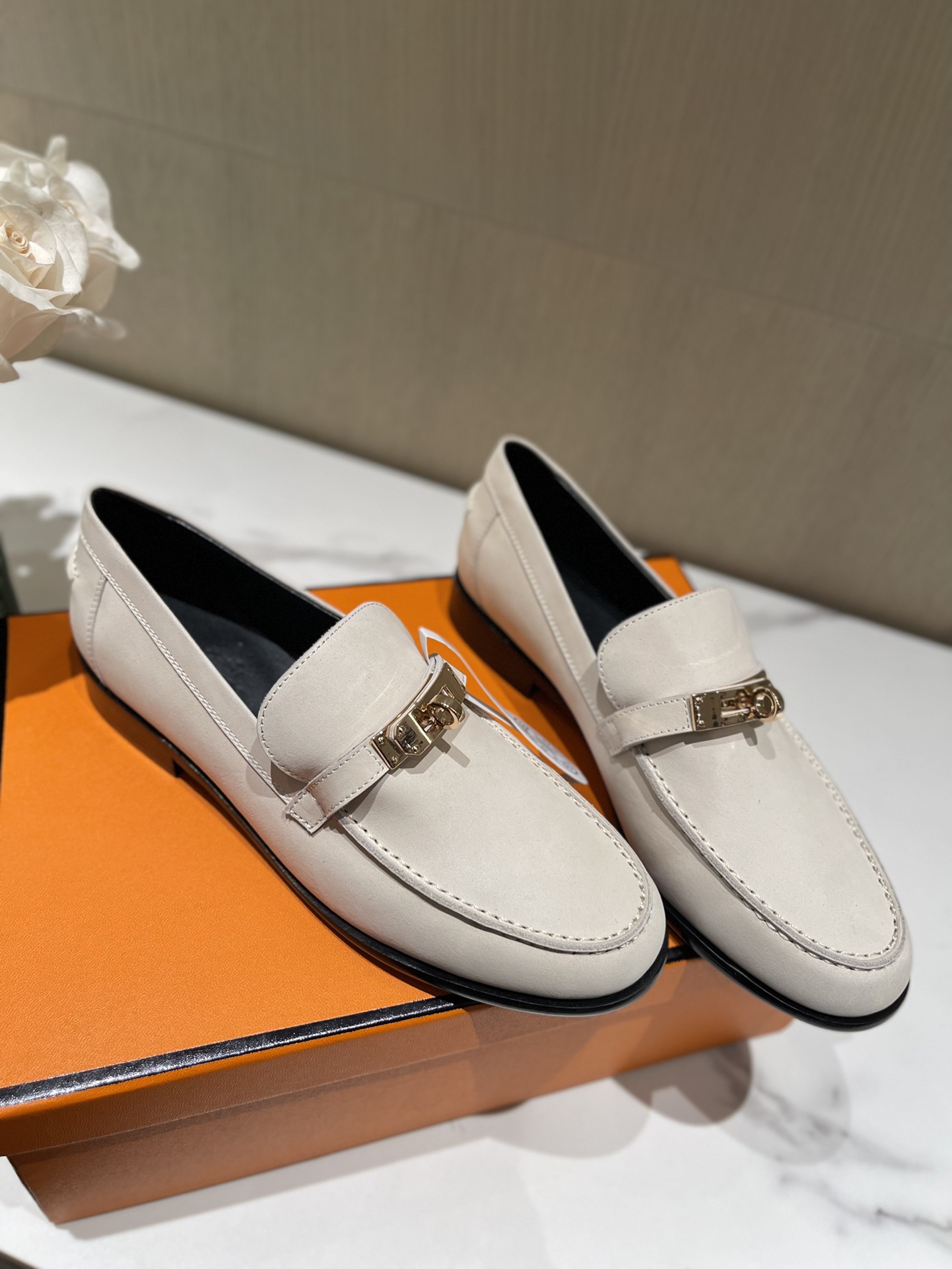 H**mes loafers(eu35-eu40)