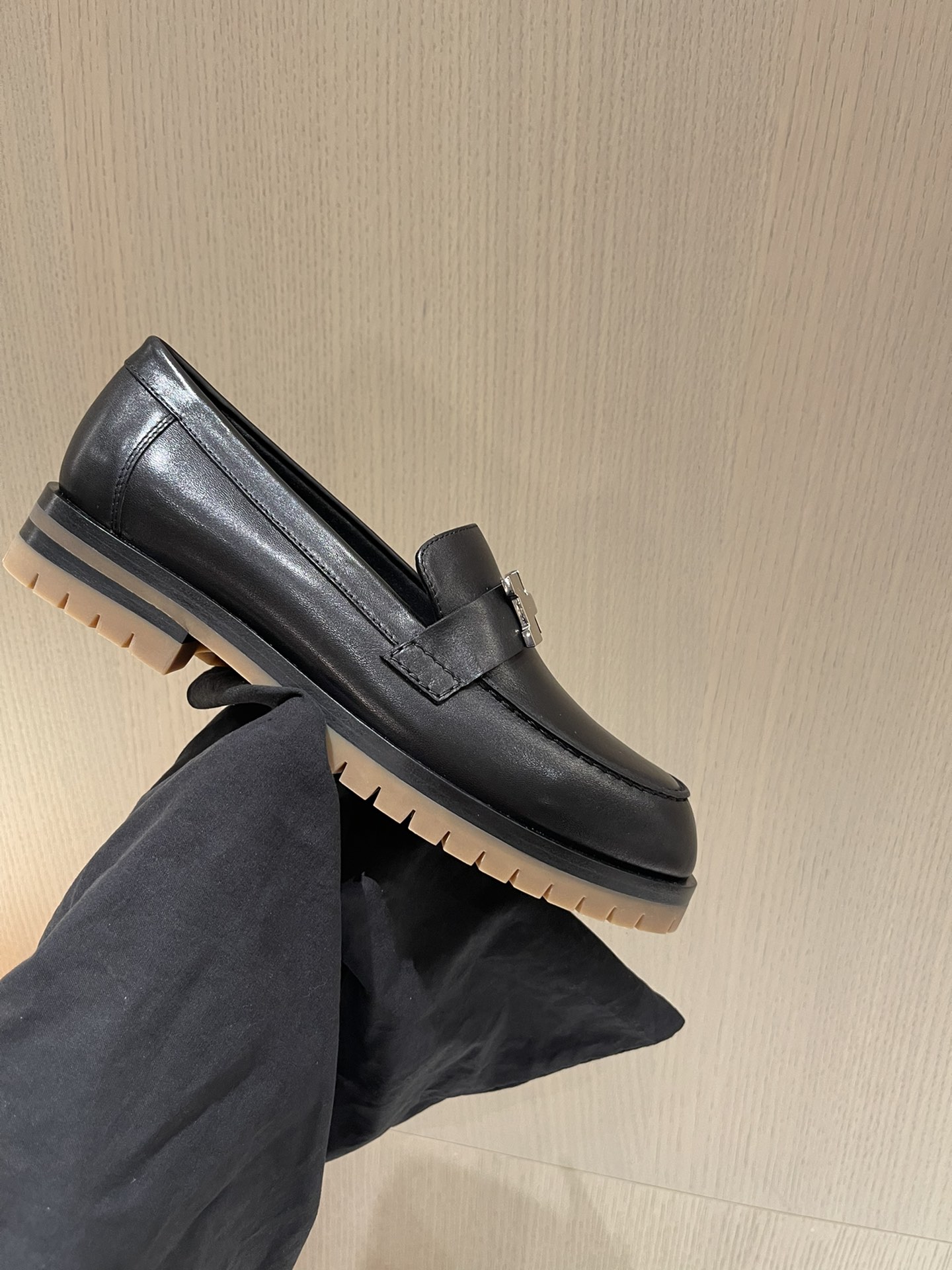 H**mes loafers(eu35-eu40)