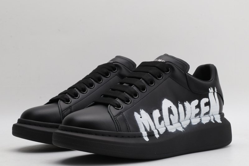 A1exa*der m*q*en sports shoes