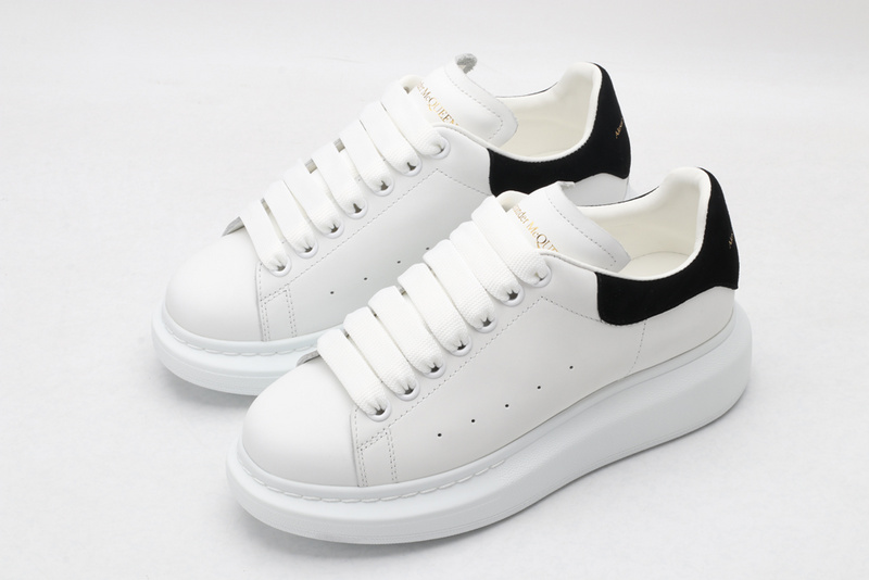 A1exa*der m*q*en sports shoes