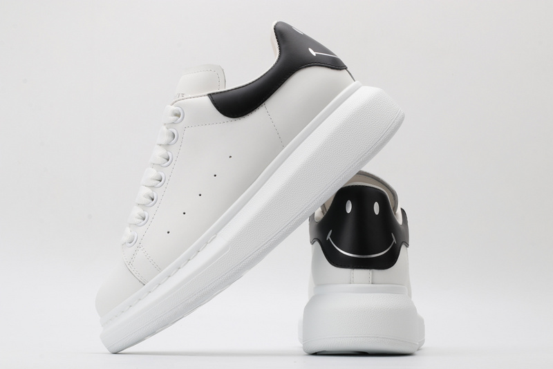 A1exa*der m*q*en sports shoes