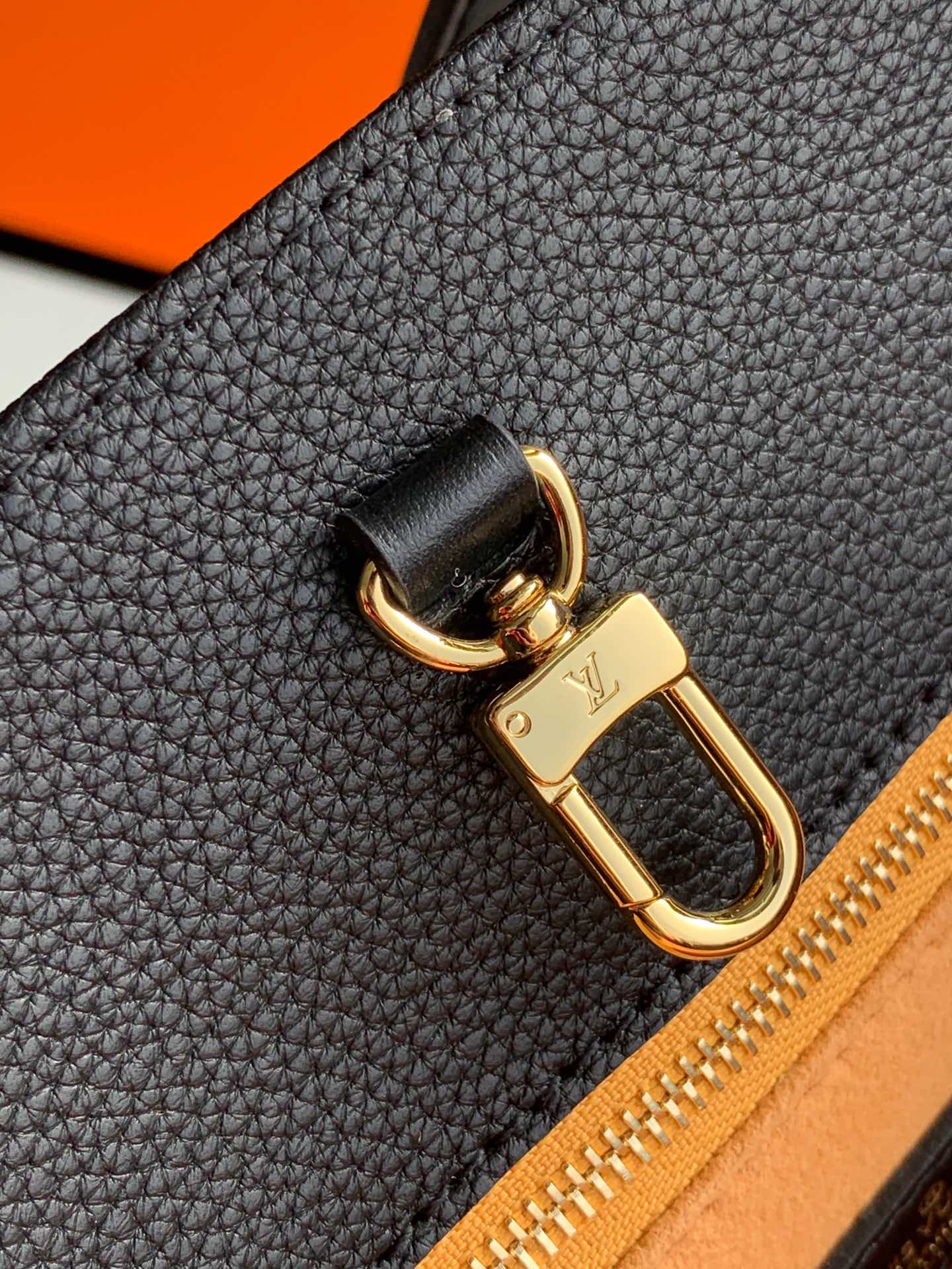 l0*is V*t0n onthego handbag-35*28*15cm