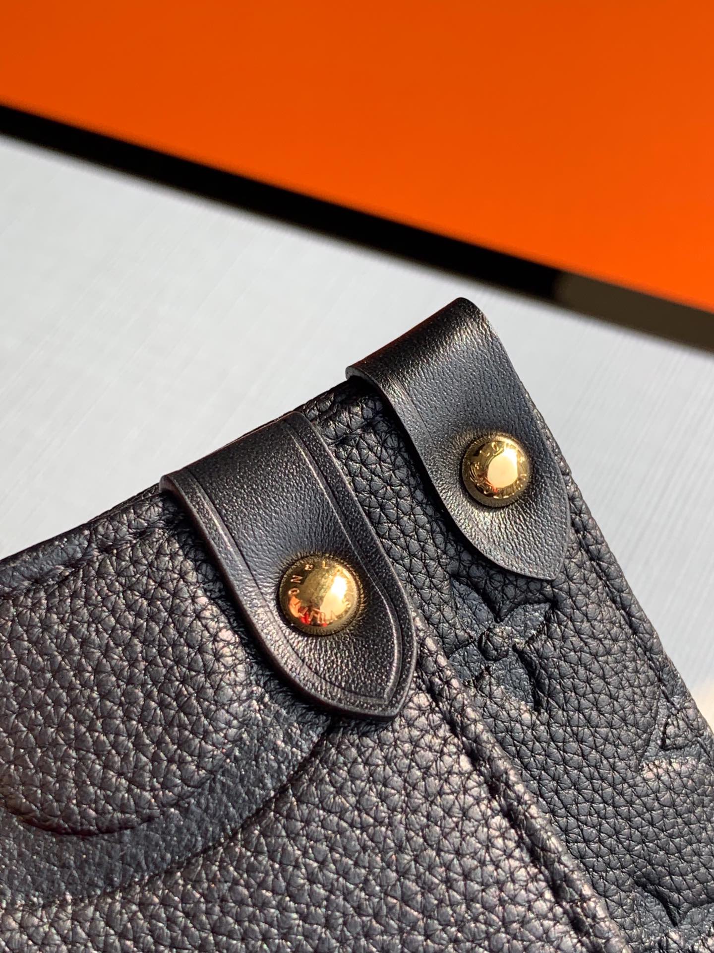 l0*is V*t0n onthego handbag-35*28*15cm