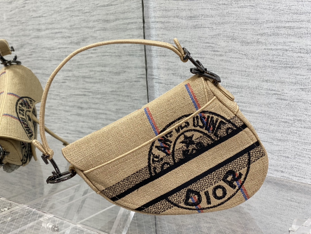 D*or saddle bag-20 x 28.6 x 5cm