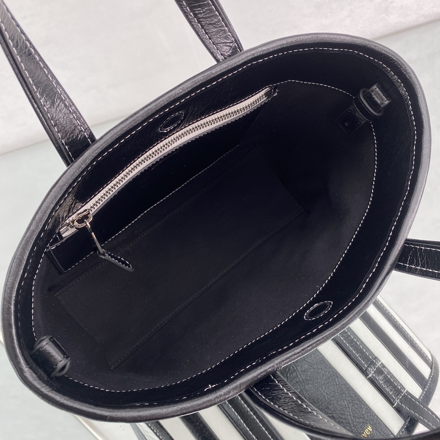 Ba*len*cia*ga͙ 21ss tote-28x10x19cm