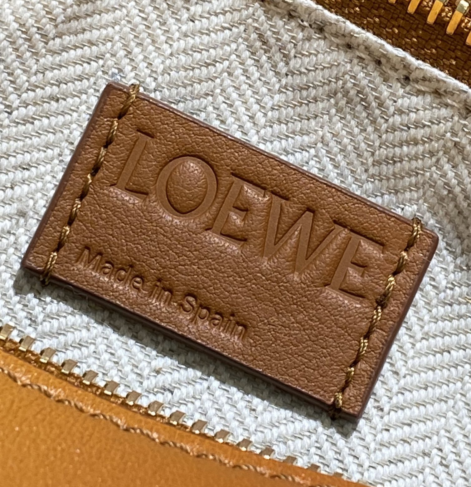 L0ew* puzzle small bag-24*10*14cm
