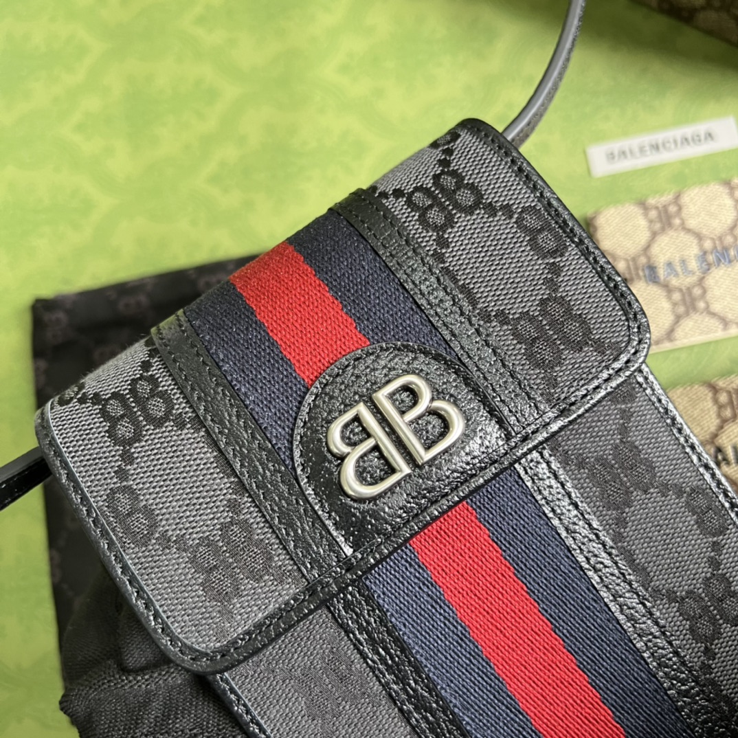 G*u*i&ba*len*cia*ga crossbody bag-11.5x18x3.5cm