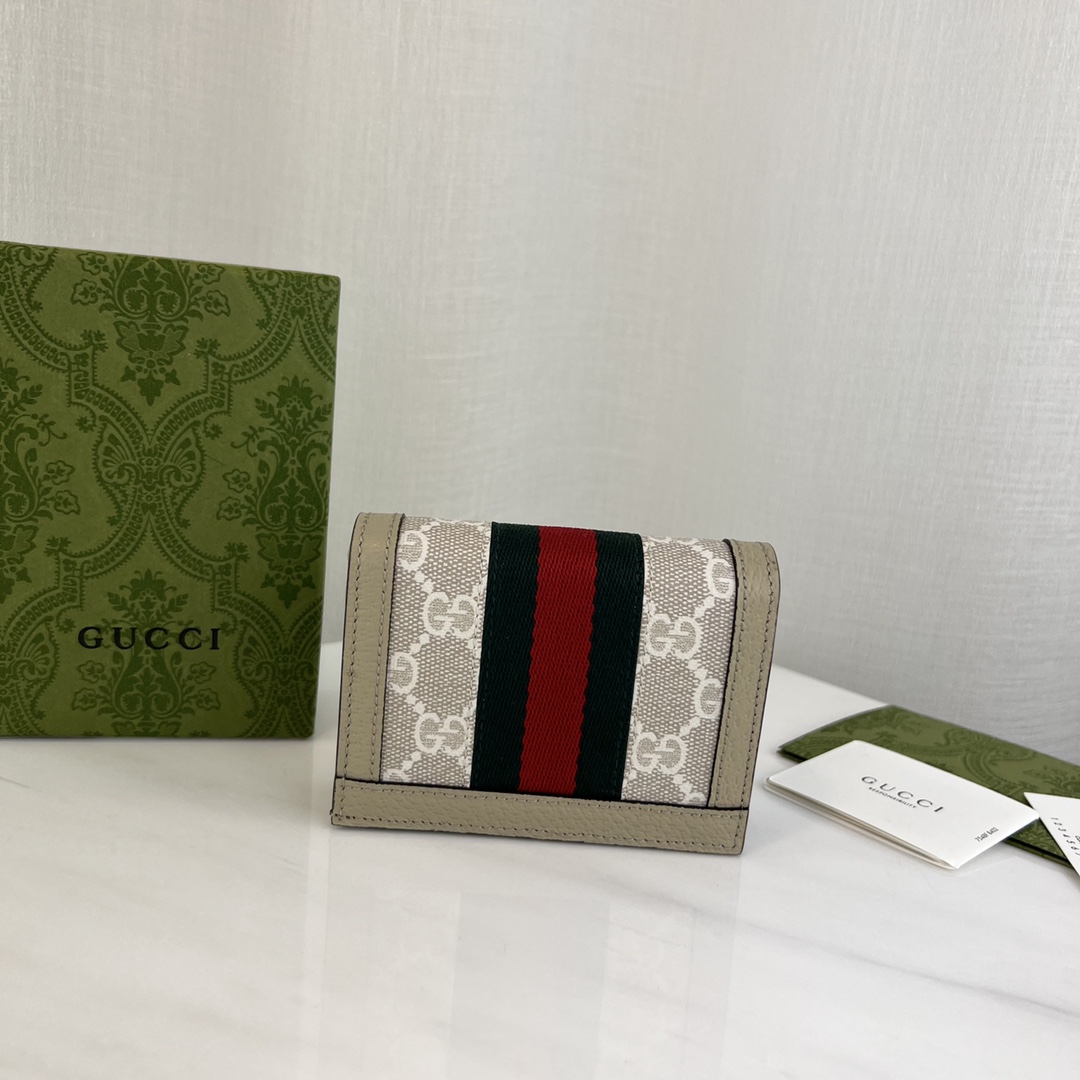 G*u*i wallet-11x8.5x3cm