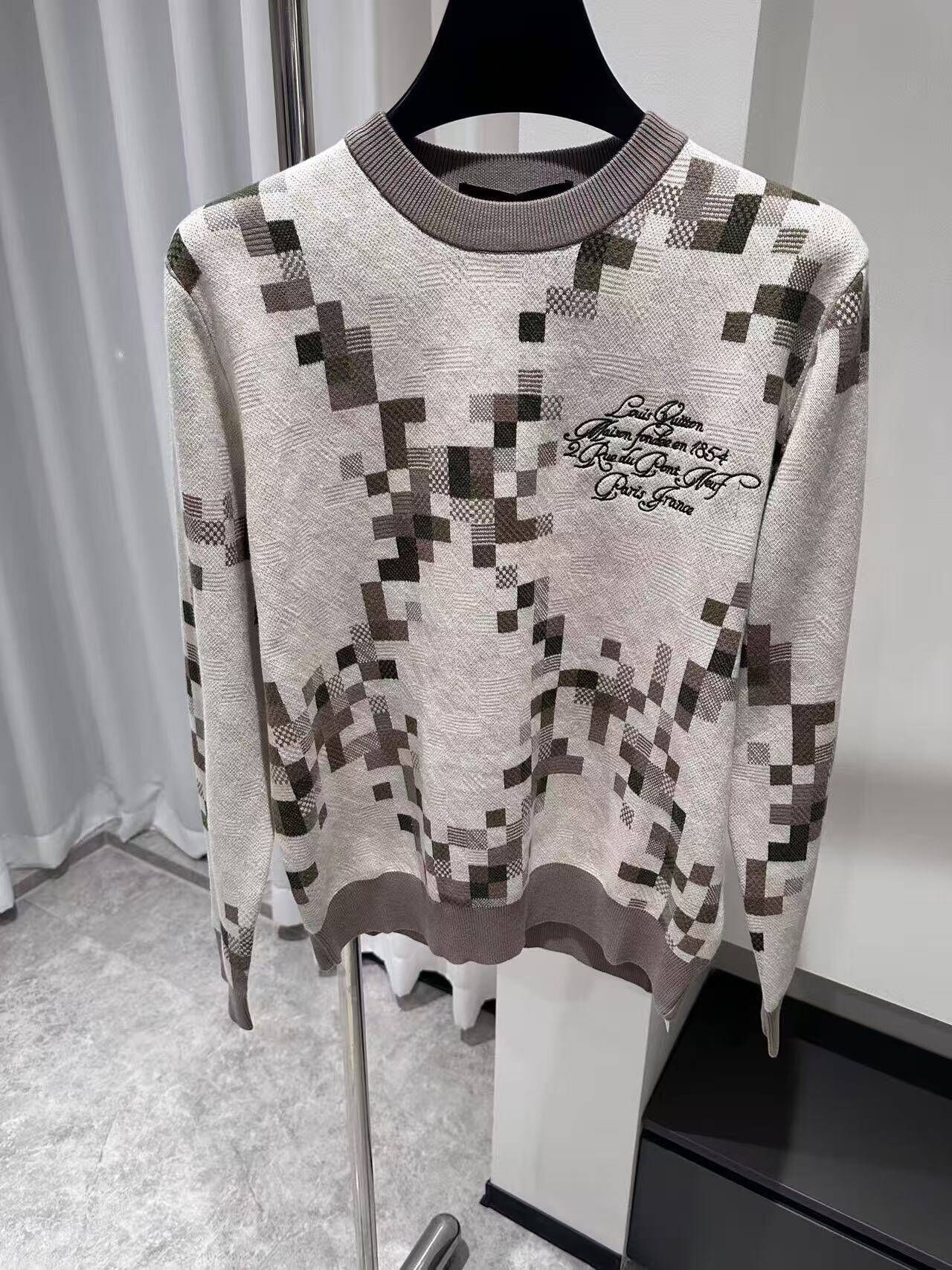 LV Sweater