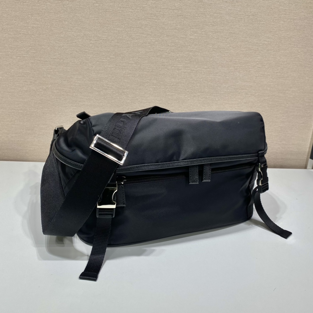 Pra*a 2vh991a messenger bag-32*18*16cm