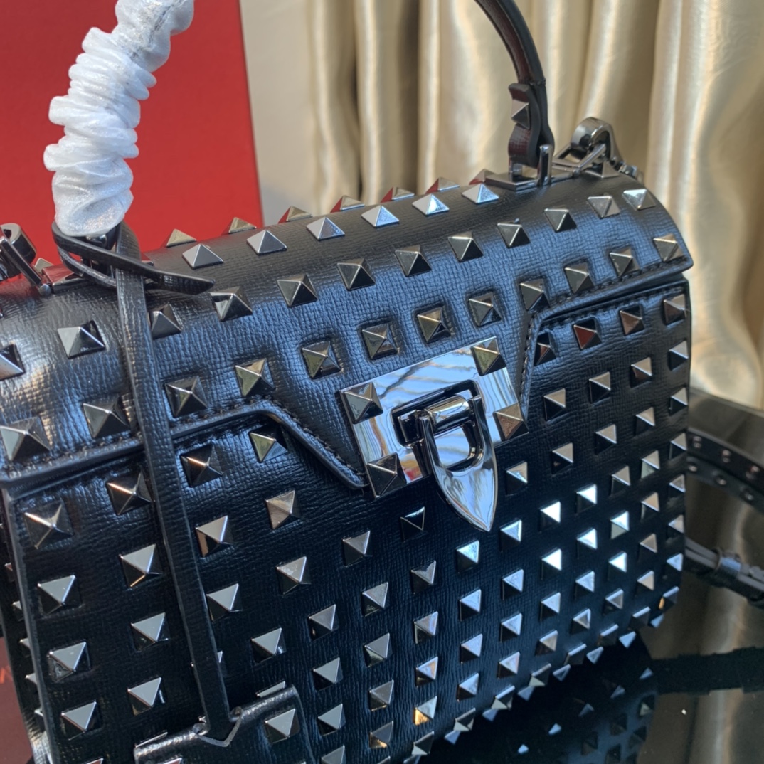 Va1e*ntin0 garavani rockstud alcove-22*17*9cm