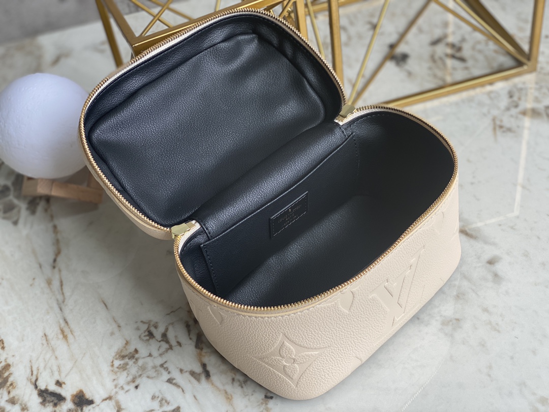 l0*is V*t0n cosmetic bag-20*13.5*12cm