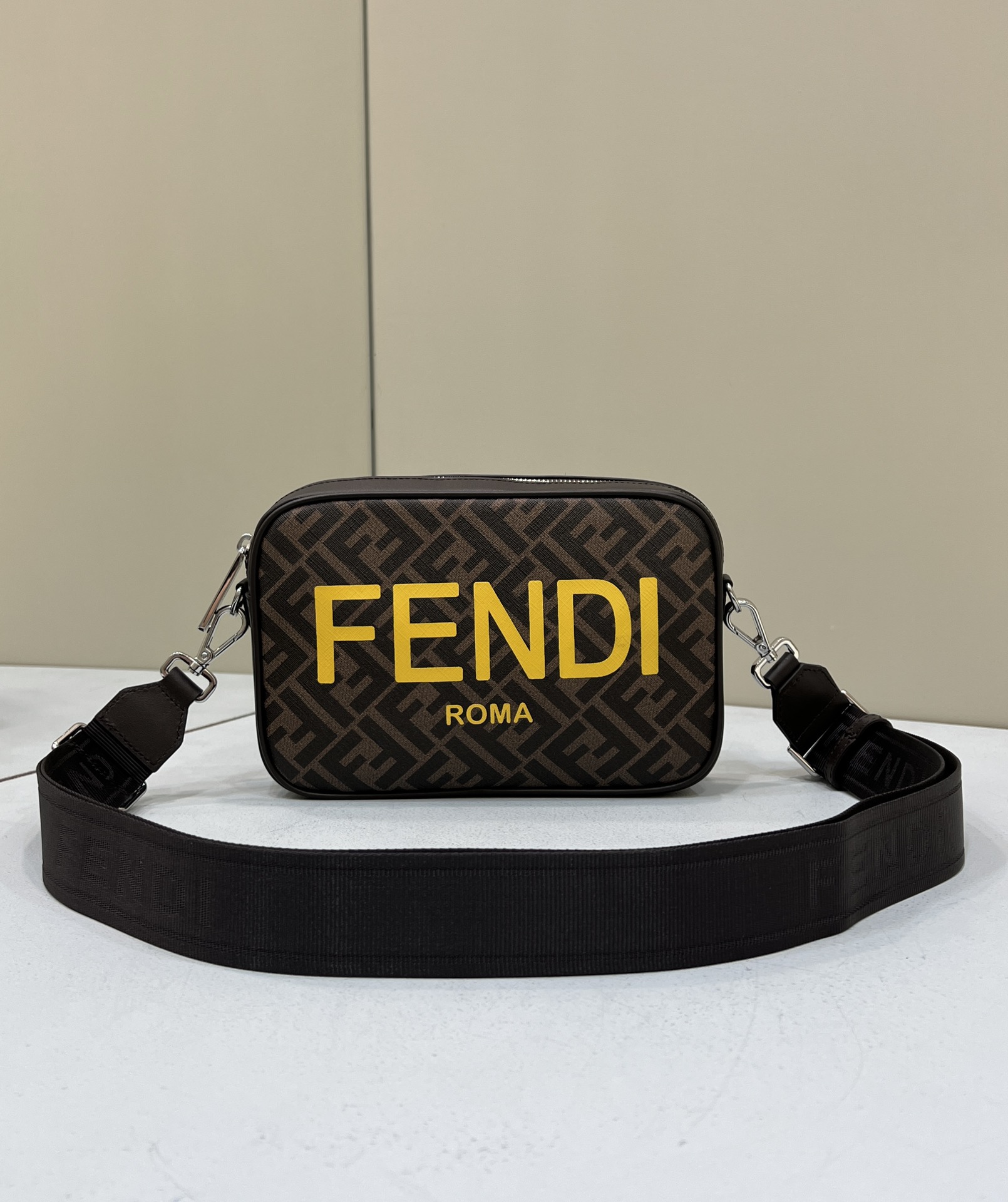 F**di camera bag-23.5x5x16cm