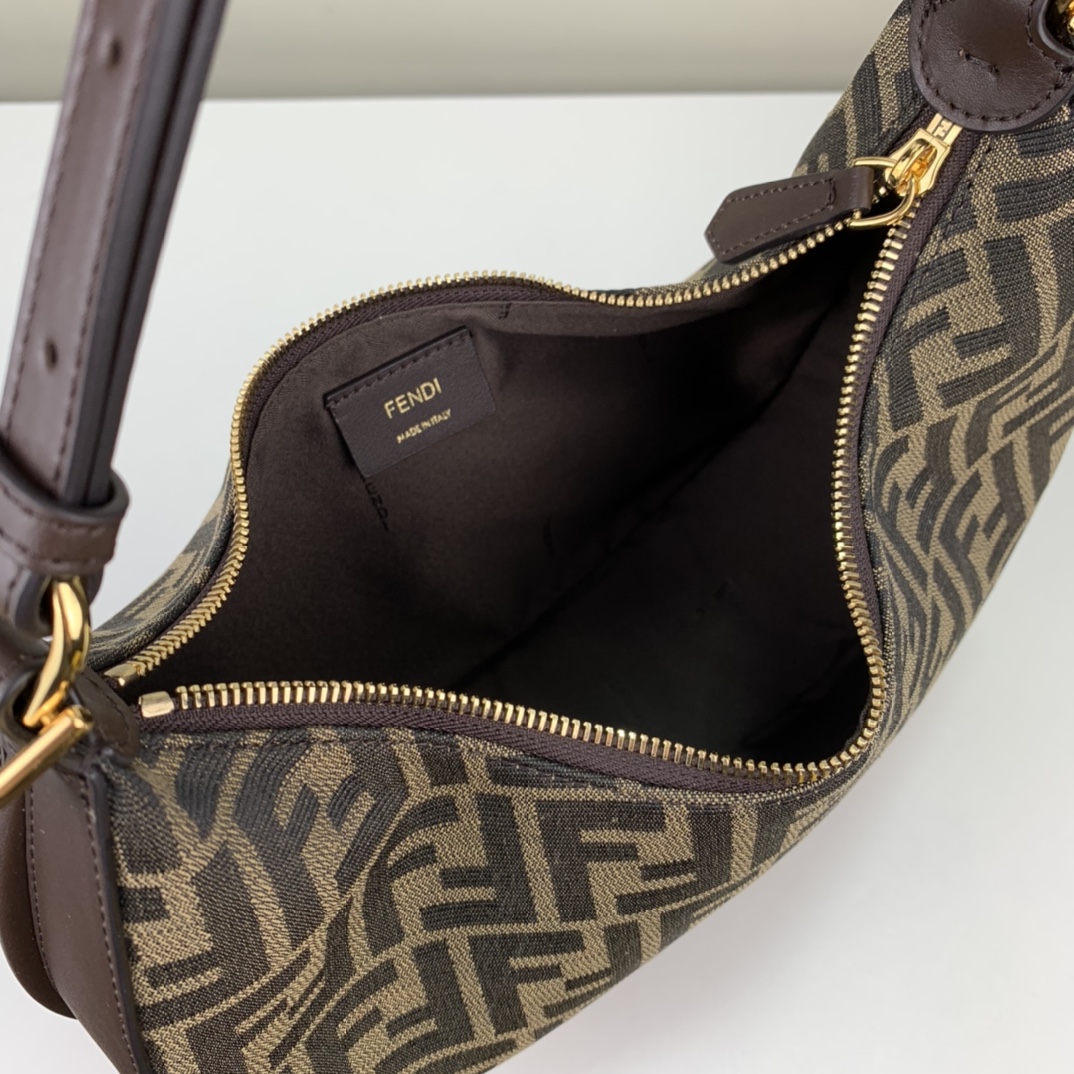 F**di graphy bag-29 x24.5 x10cm