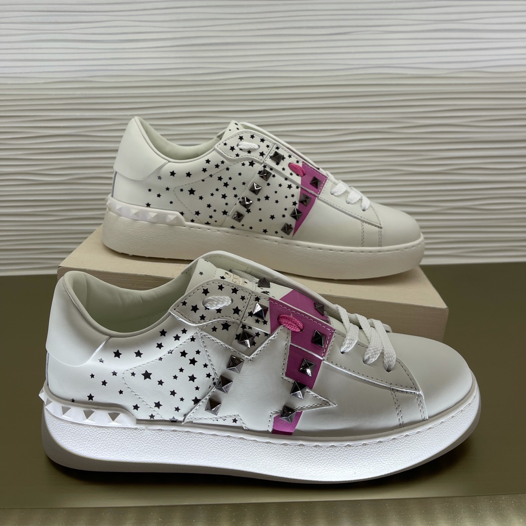 Va1e*ntin0 garavani sneakers