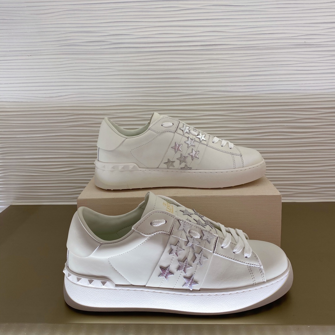 Va1e*ntin0 garavani sneakers